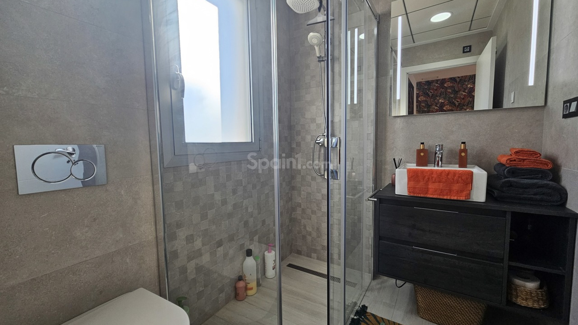 Resale - Villa -
Cabo Roig