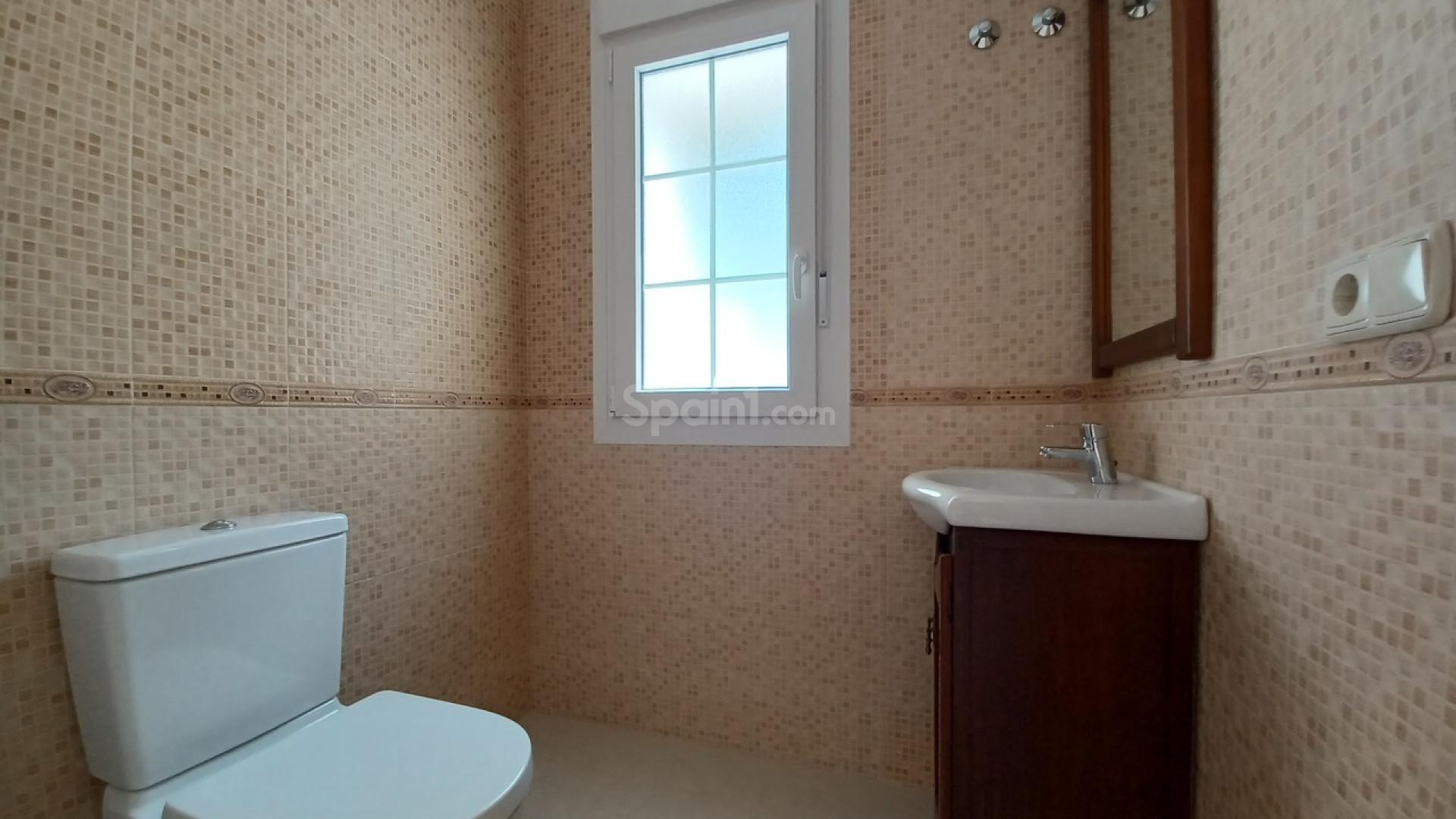 Resale - Villa -
Cabo Roig