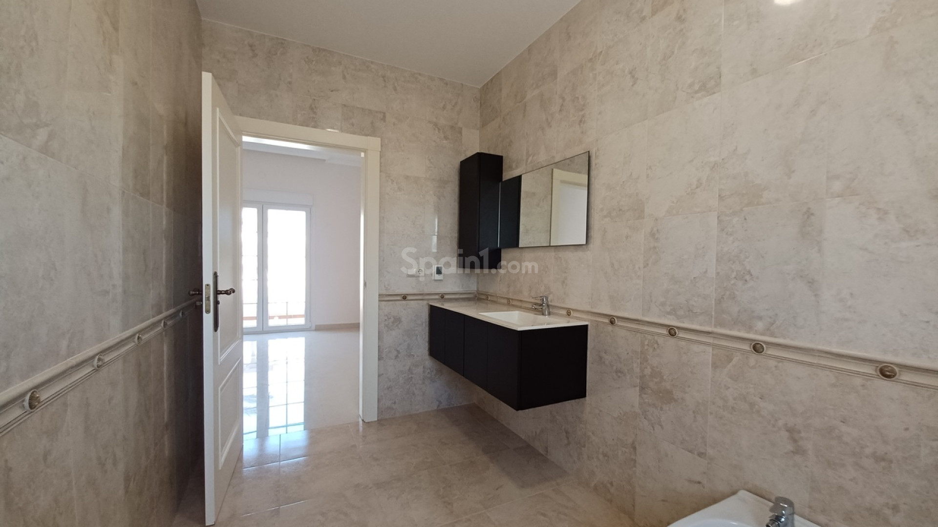 Resale - Villa -
Cabo Roig