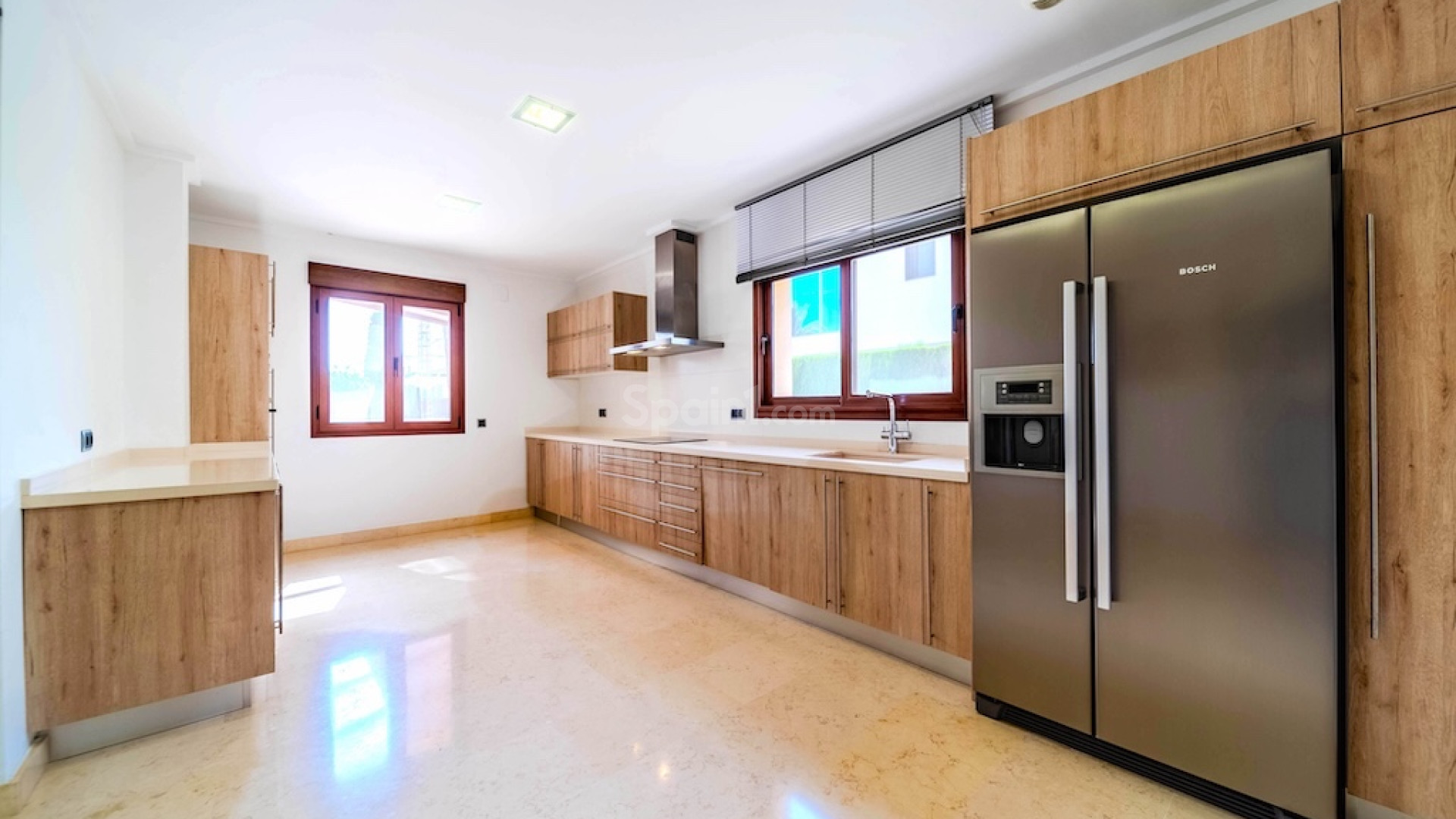 Resale - Villa -
Cabo Roig