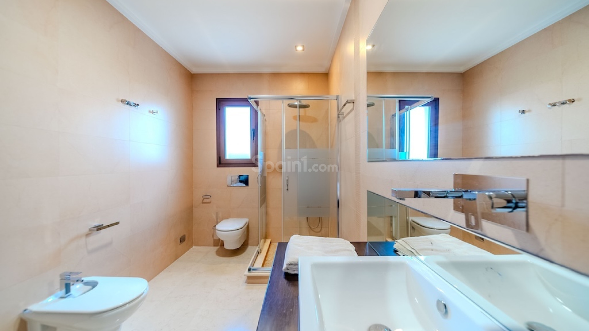 Resale - Villa -
Cabo Roig