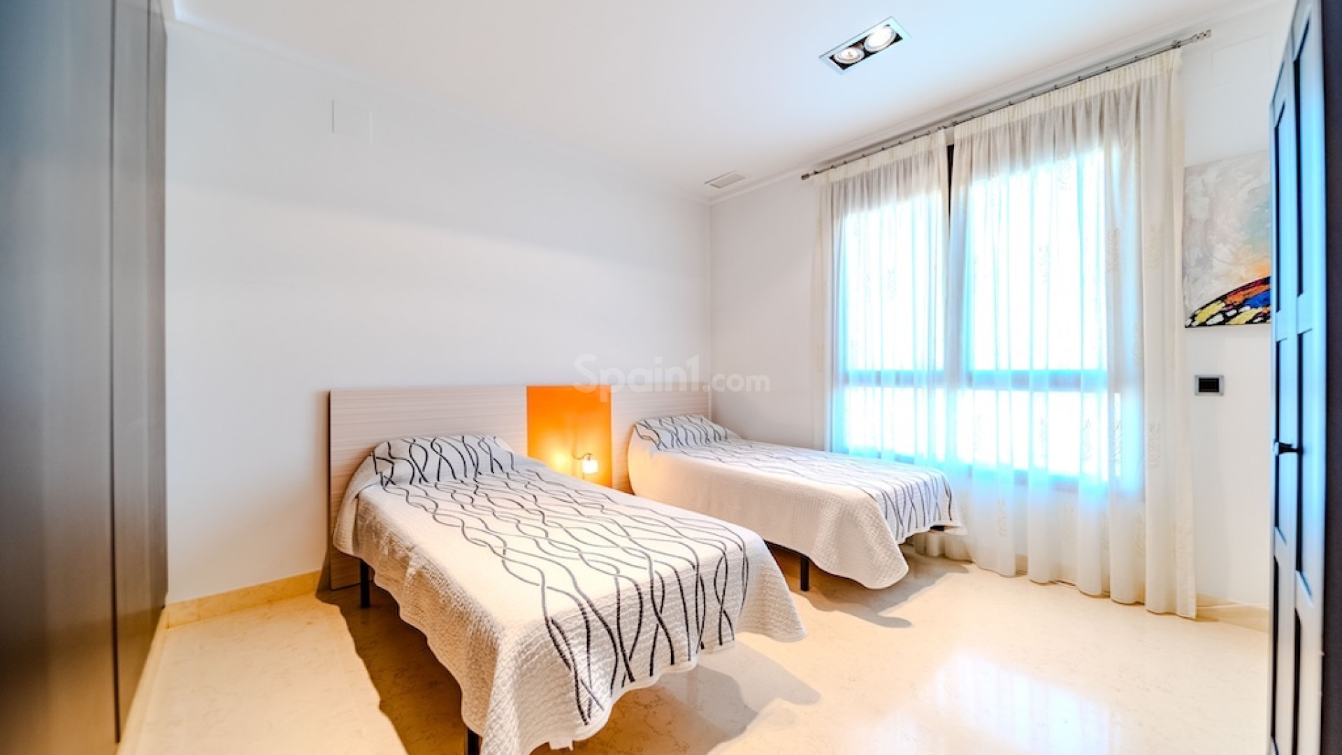 Resale - Villa -
Cabo Roig