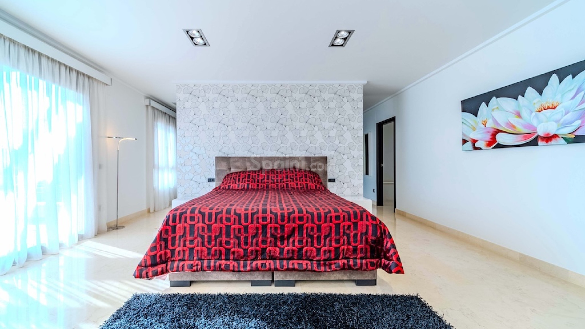 Resale - Villa -
Cabo Roig