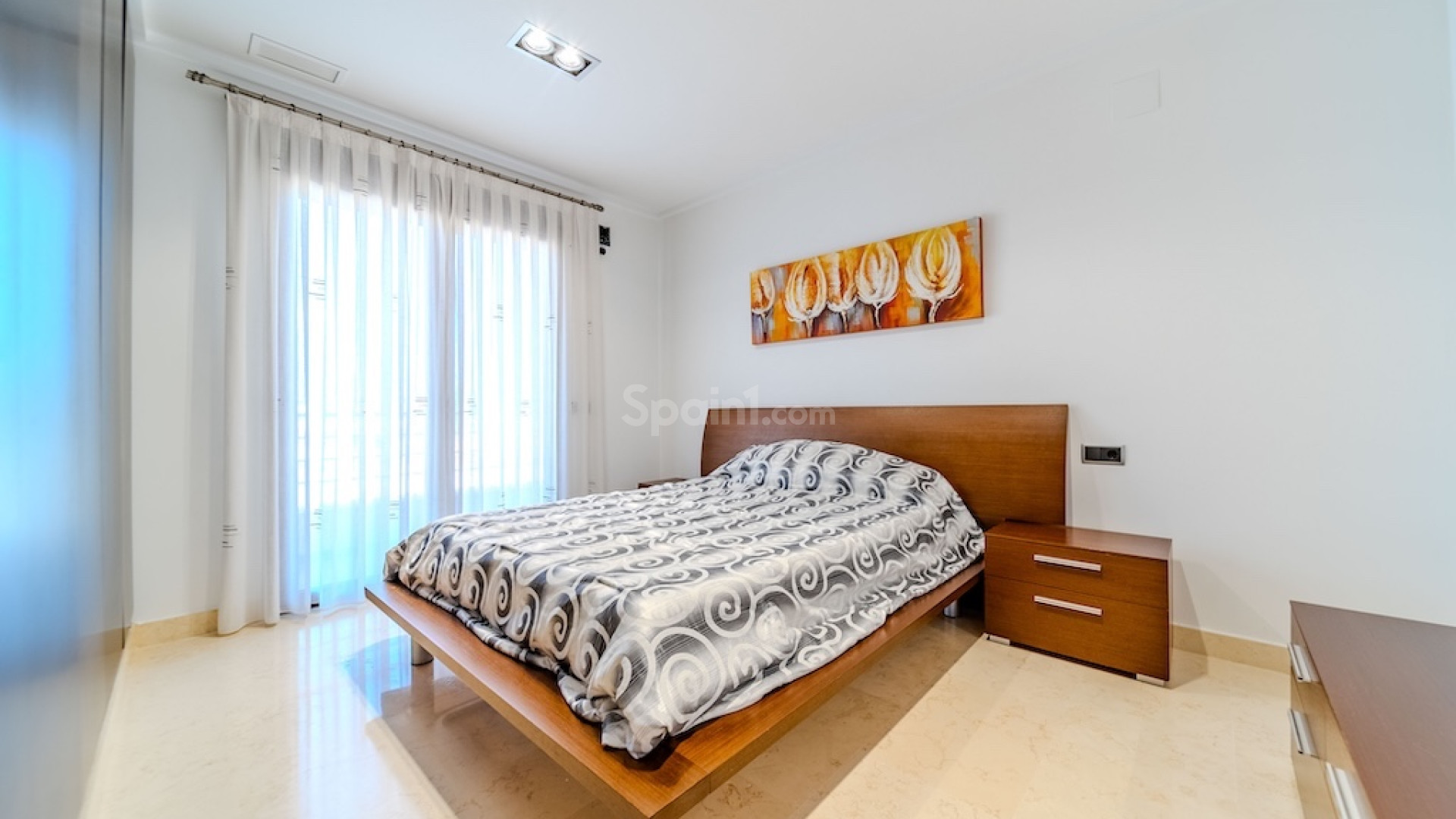 Resale - Villa -
Cabo Roig