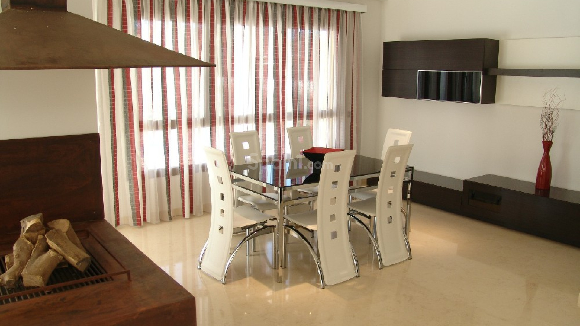 Resale - Villa -
Cabo Roig