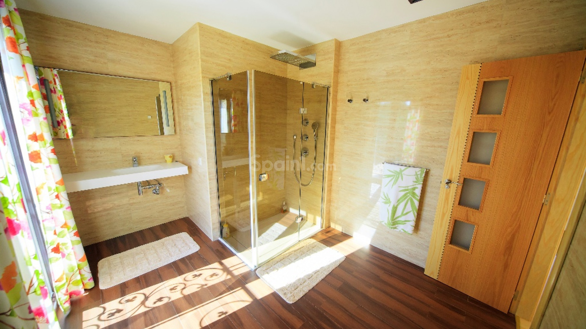 Resale - Villa -
Cabo Roig