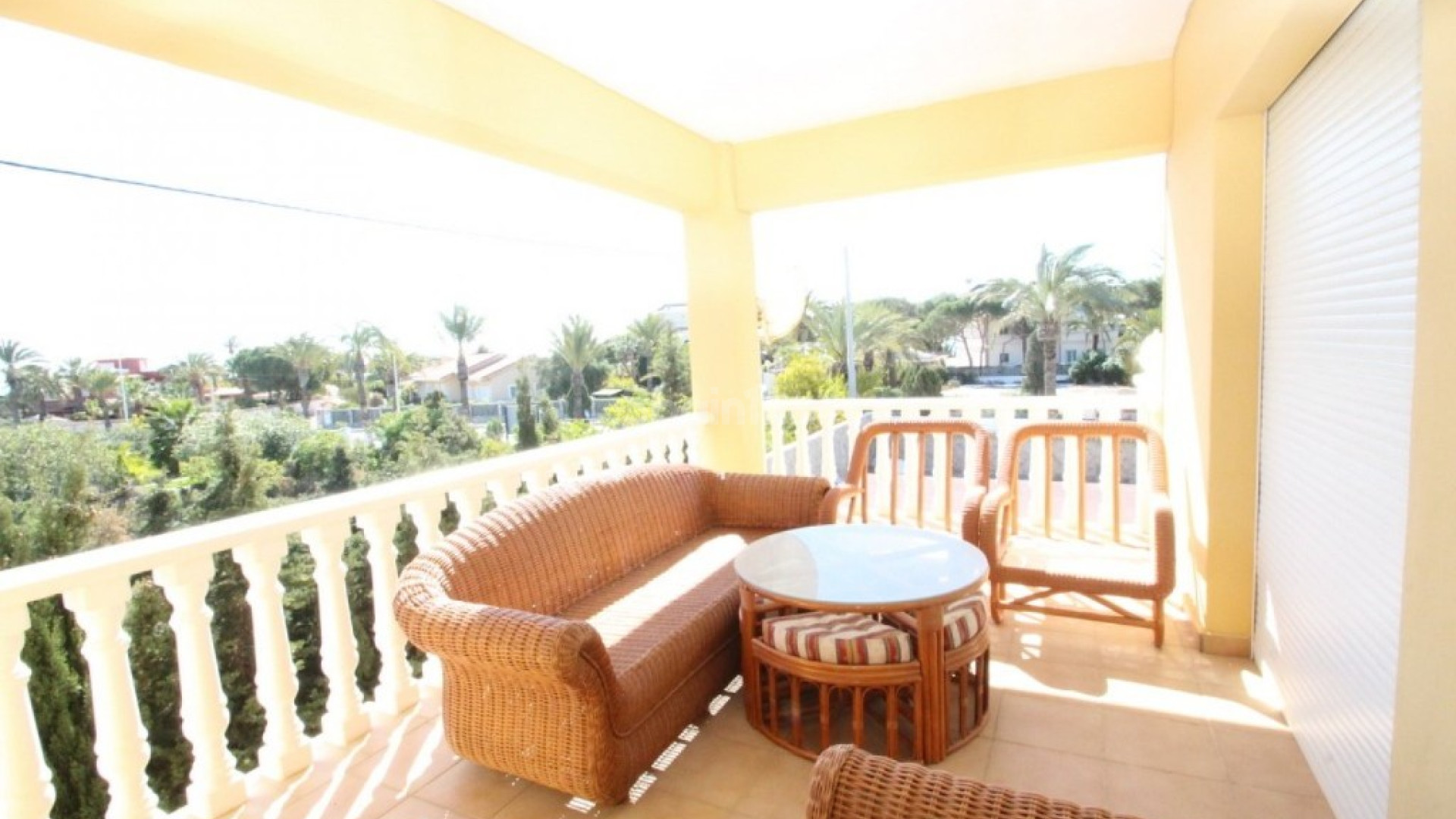 Resale - Villa -
Cabo Roig