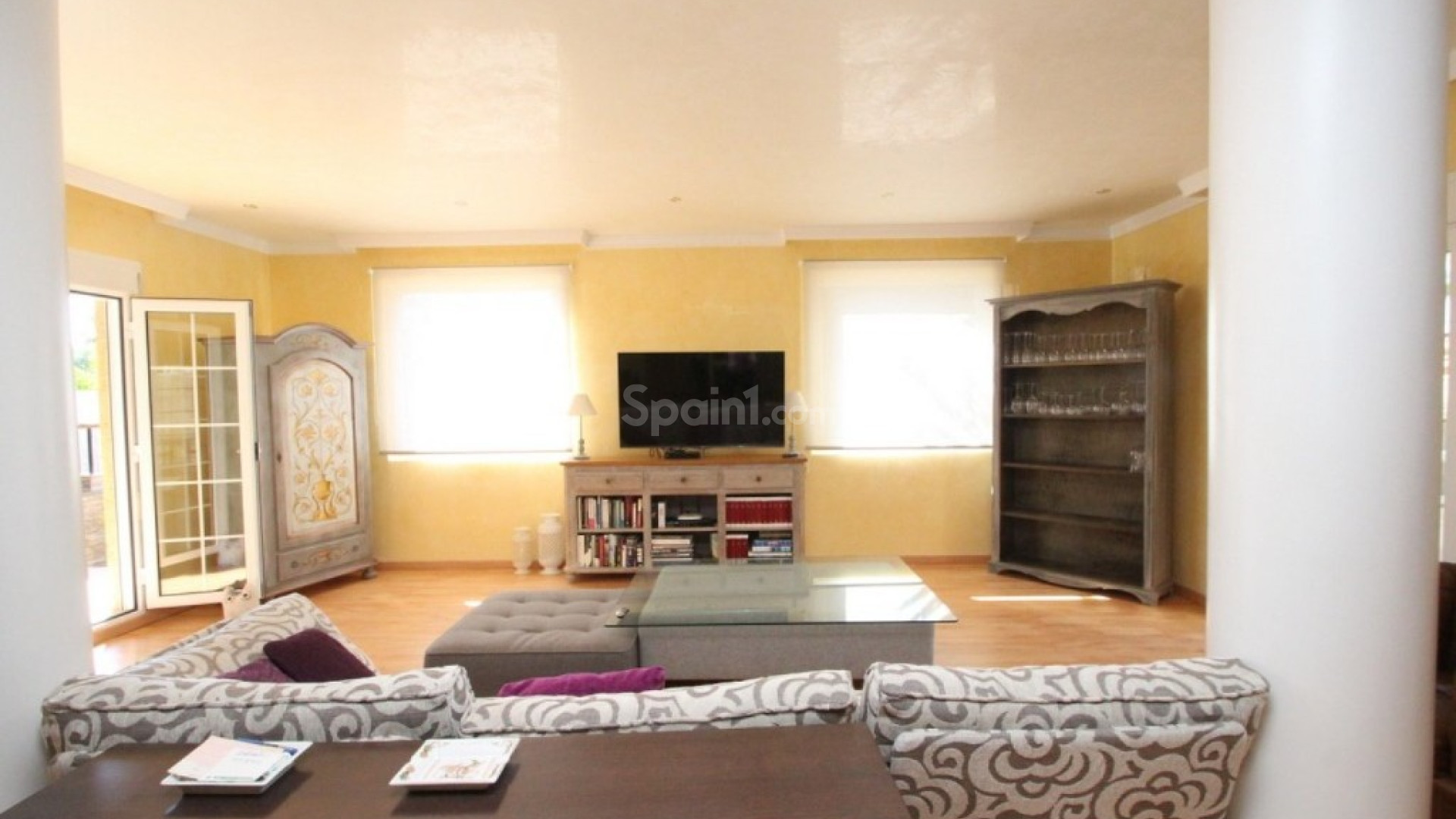 Resale - Villa -
Cabo Roig