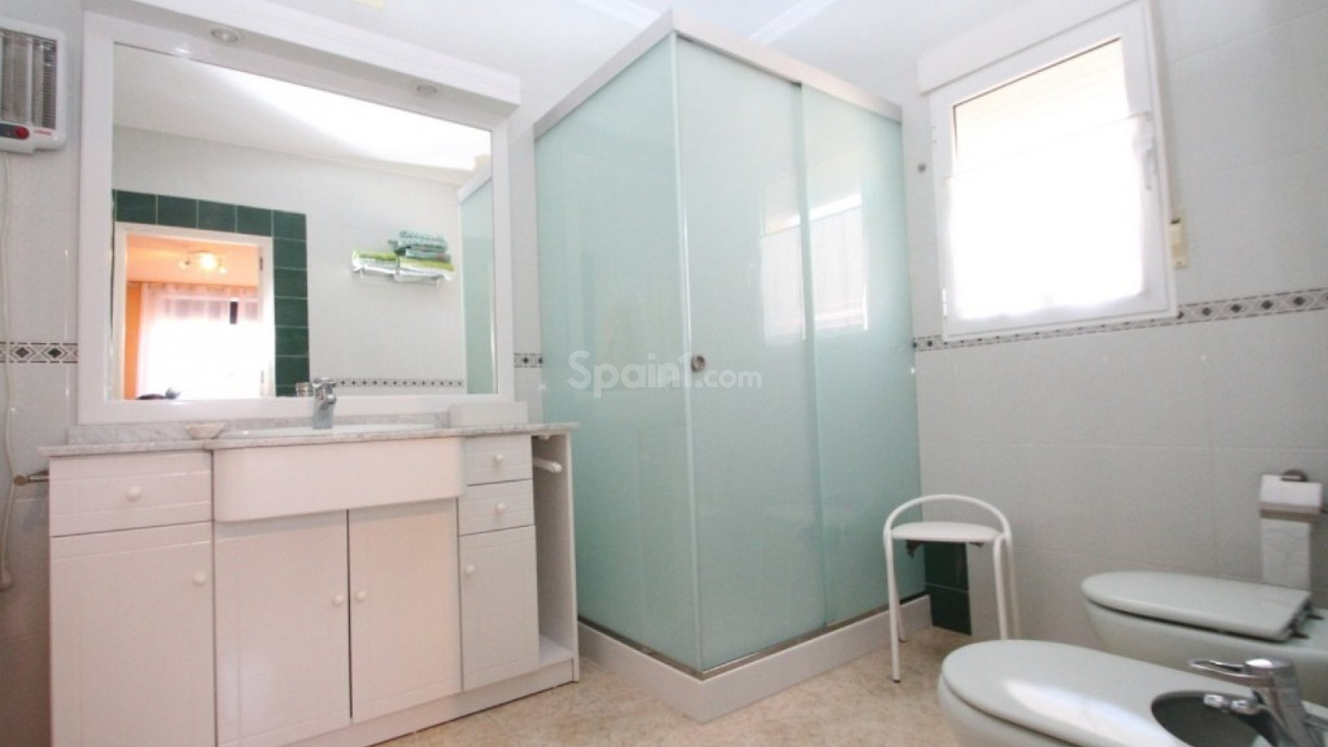 Resale - Villa -
Cabo Roig