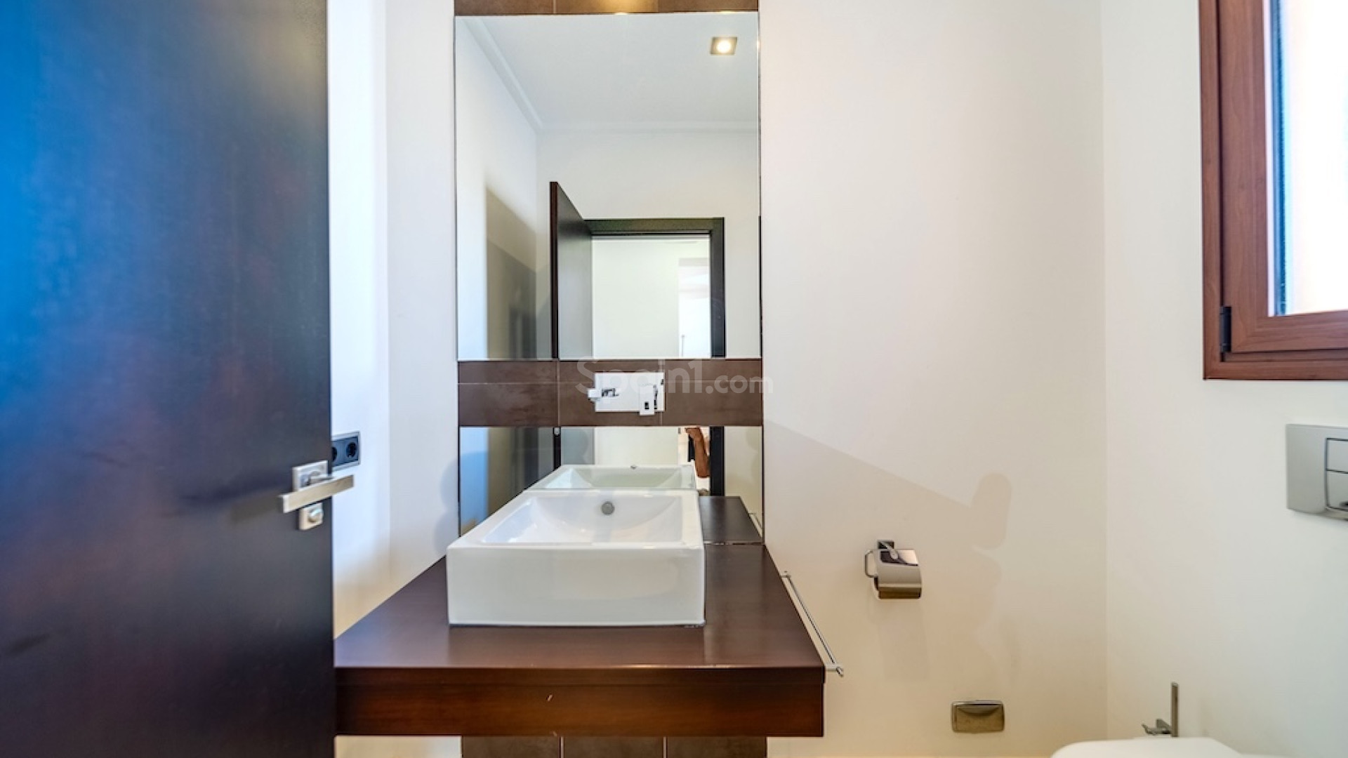 Resale - Villa -
Cabo Roig