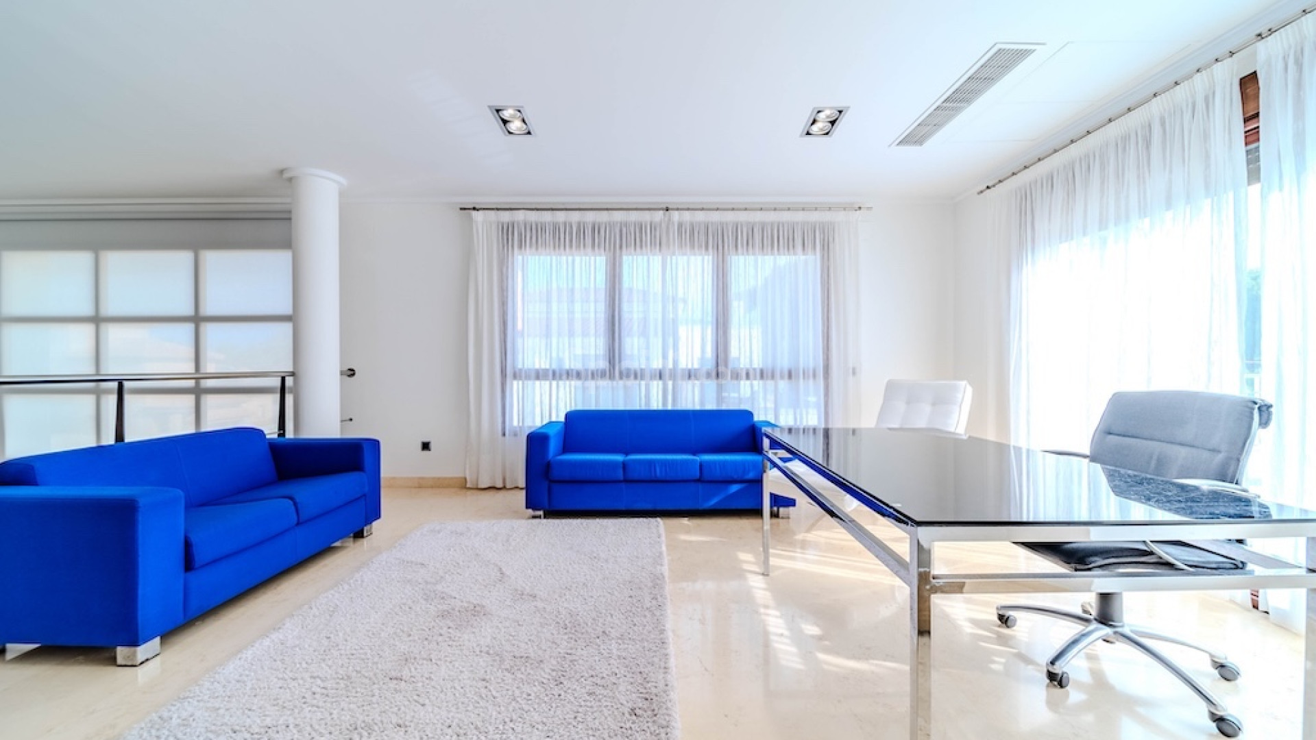 Resale - Villa -
Cabo Roig