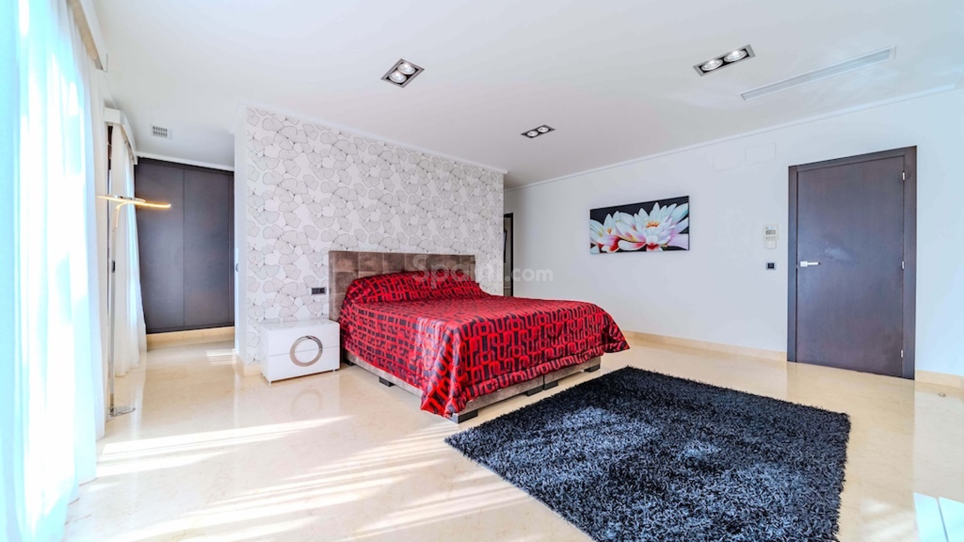 Resale - Villa -
Cabo Roig