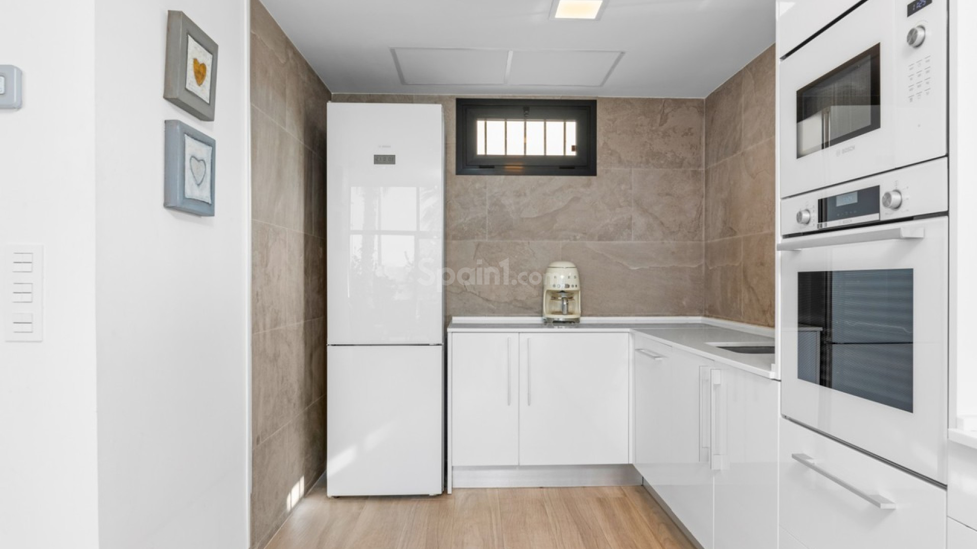 Resale - Villa -
Cabo Roig