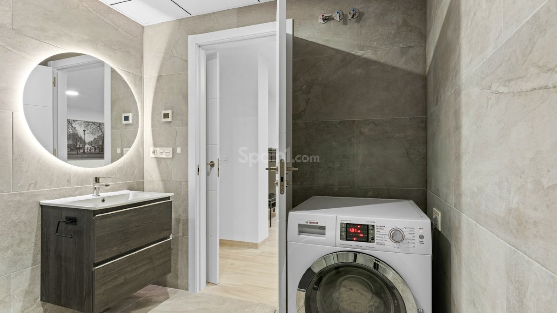 Resale - Villa -
Cabo Roig