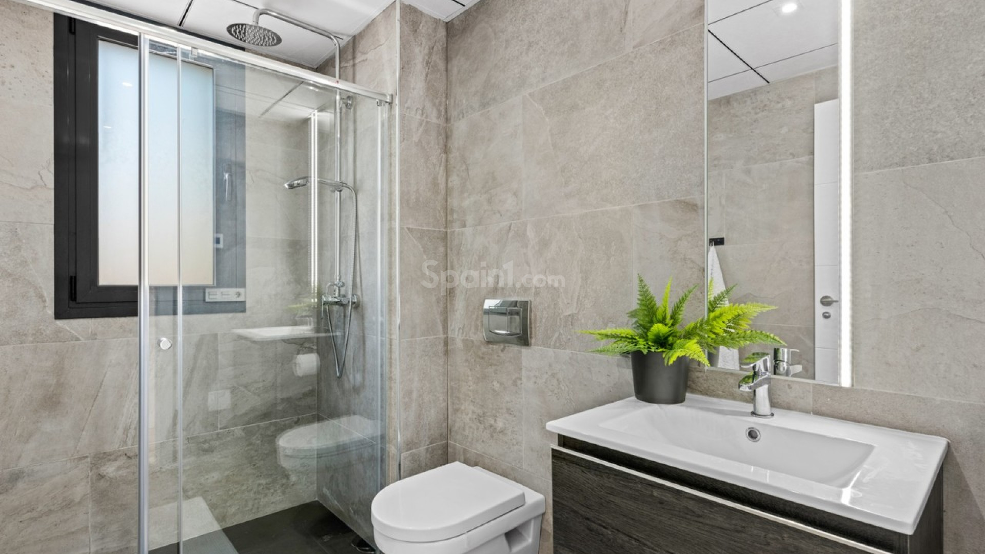 Resale - Villa -
Cabo Roig