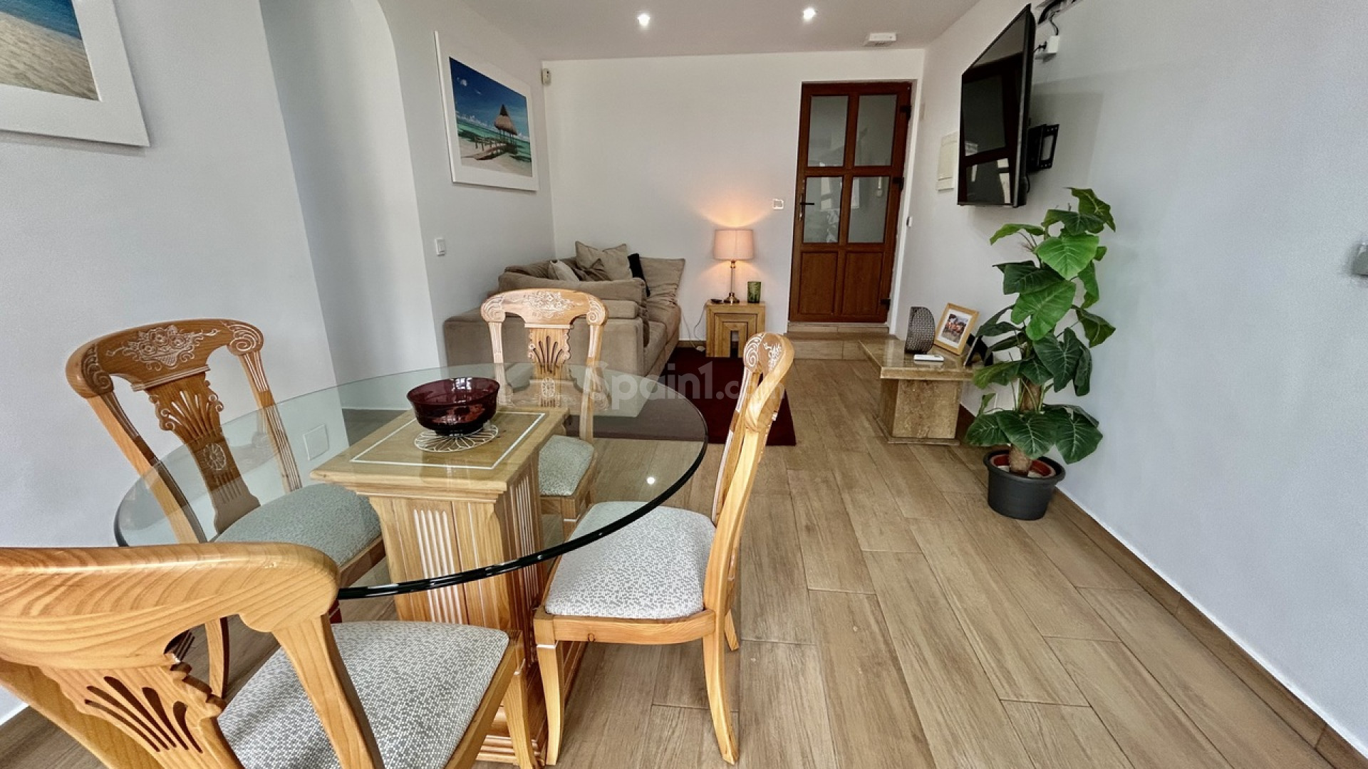 Resale - Villa -
Cabo Roig