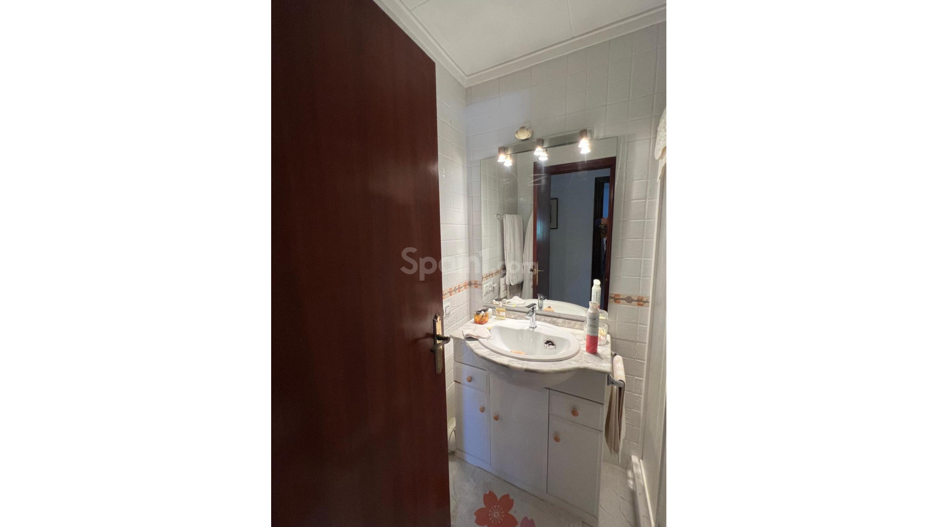 Resale - Villa -
Cabo Roig