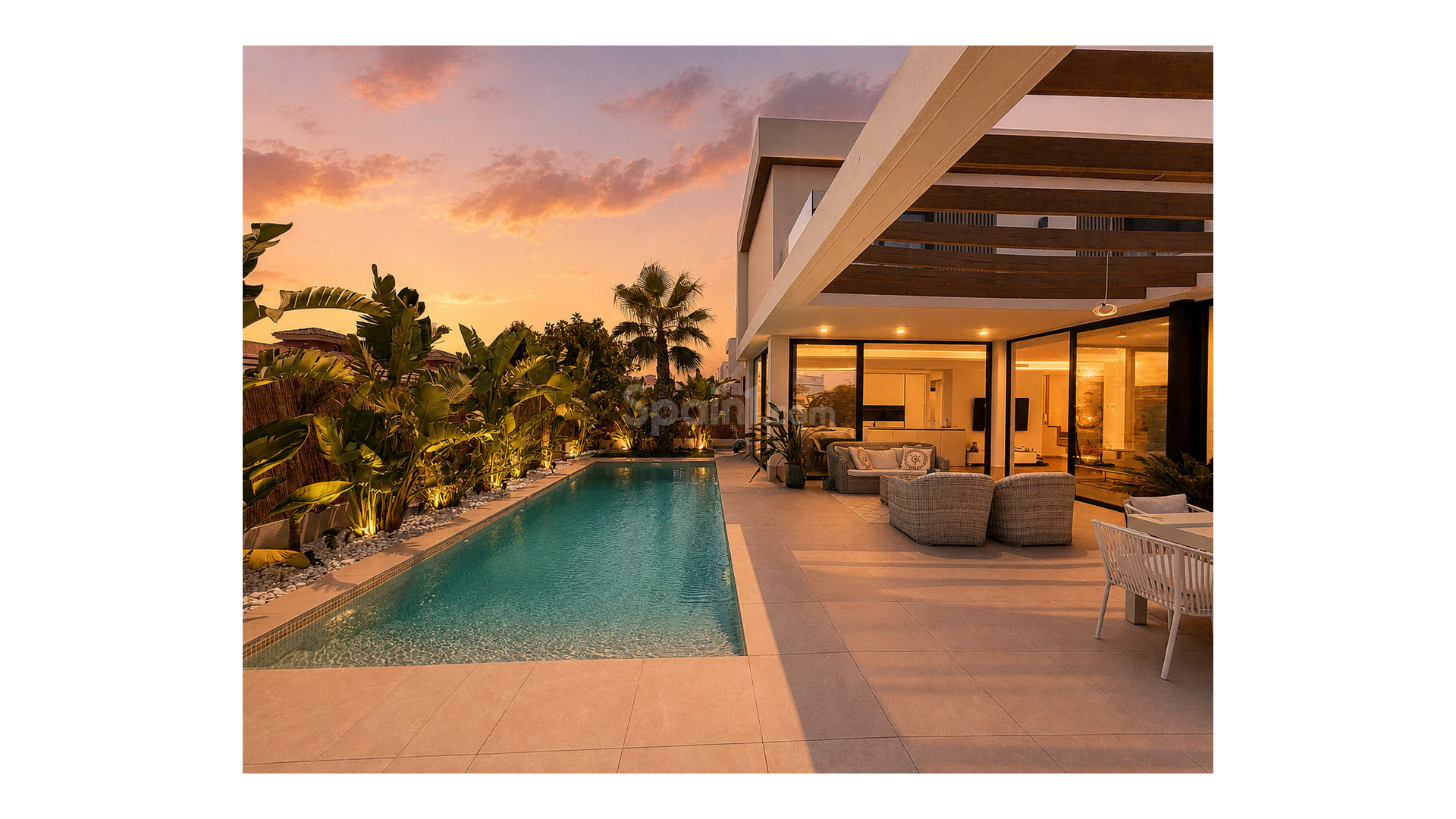 Resale - Villa -
Cabo Roig