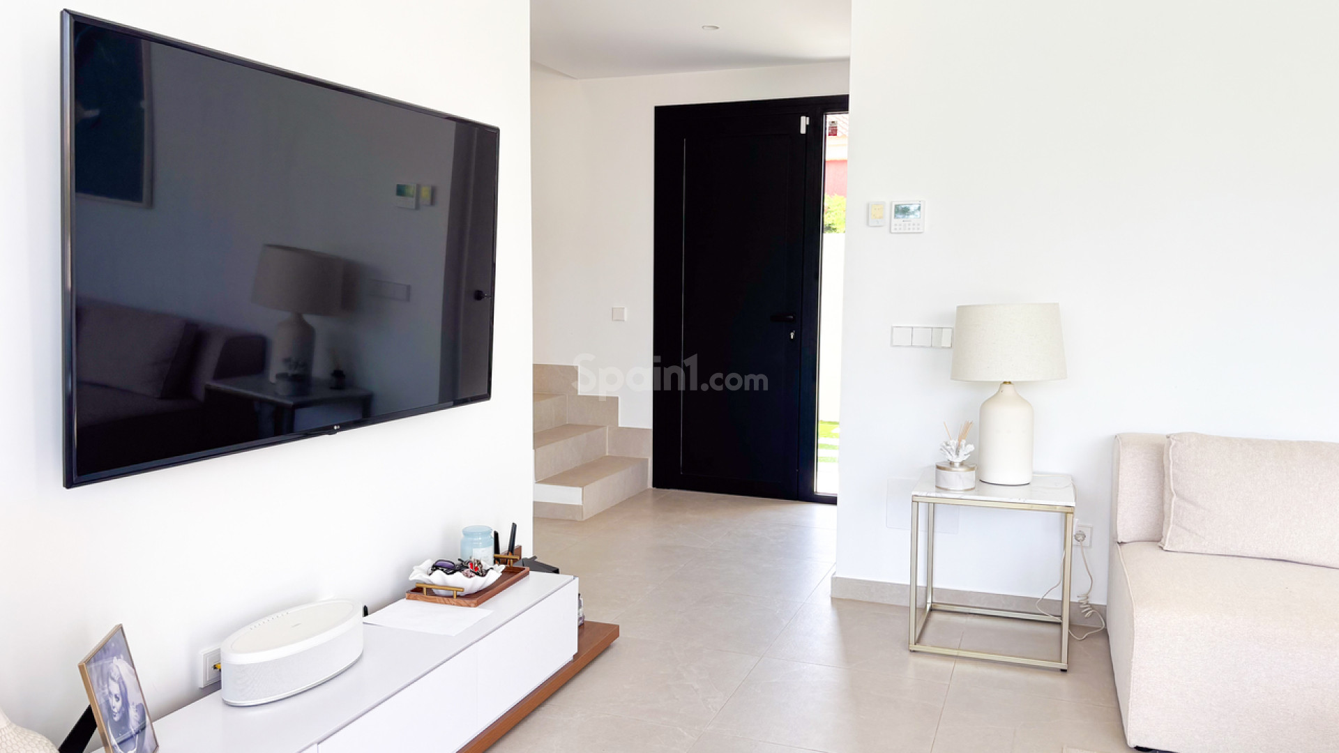 Resale - Villa -
Cabo Roig