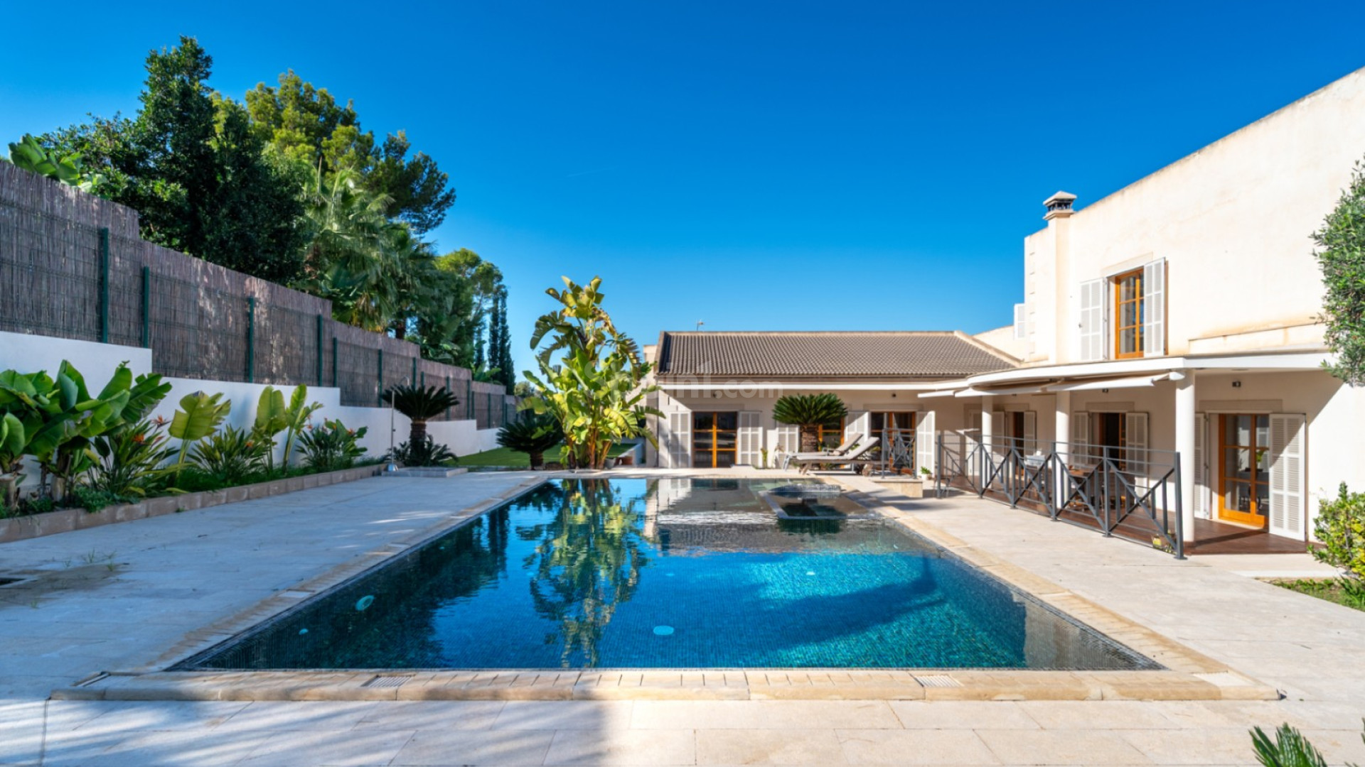 Resale - Villa -
Calviá - Mallorca