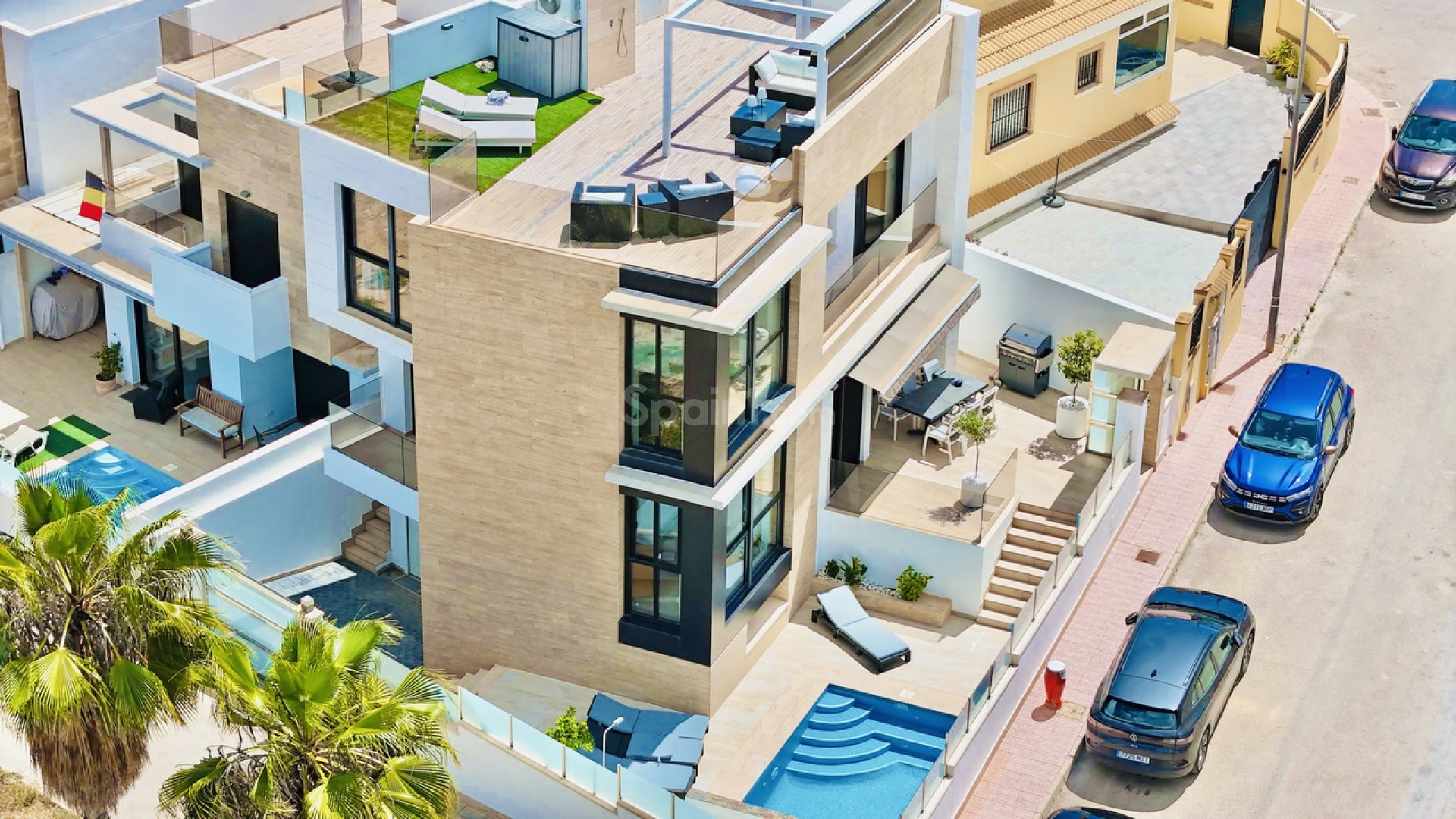 Resale - Villa -
Campoamor R-5