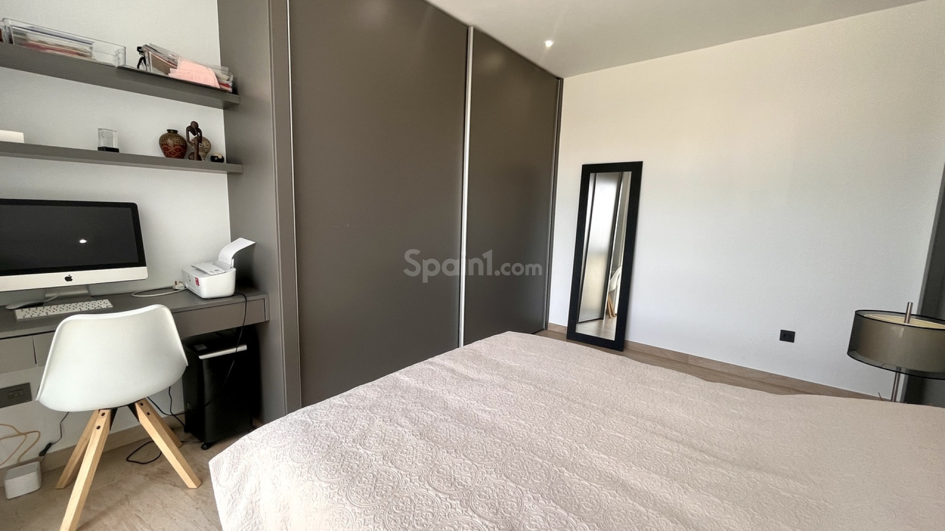 Resale - Villa -
Campoamor R-5
