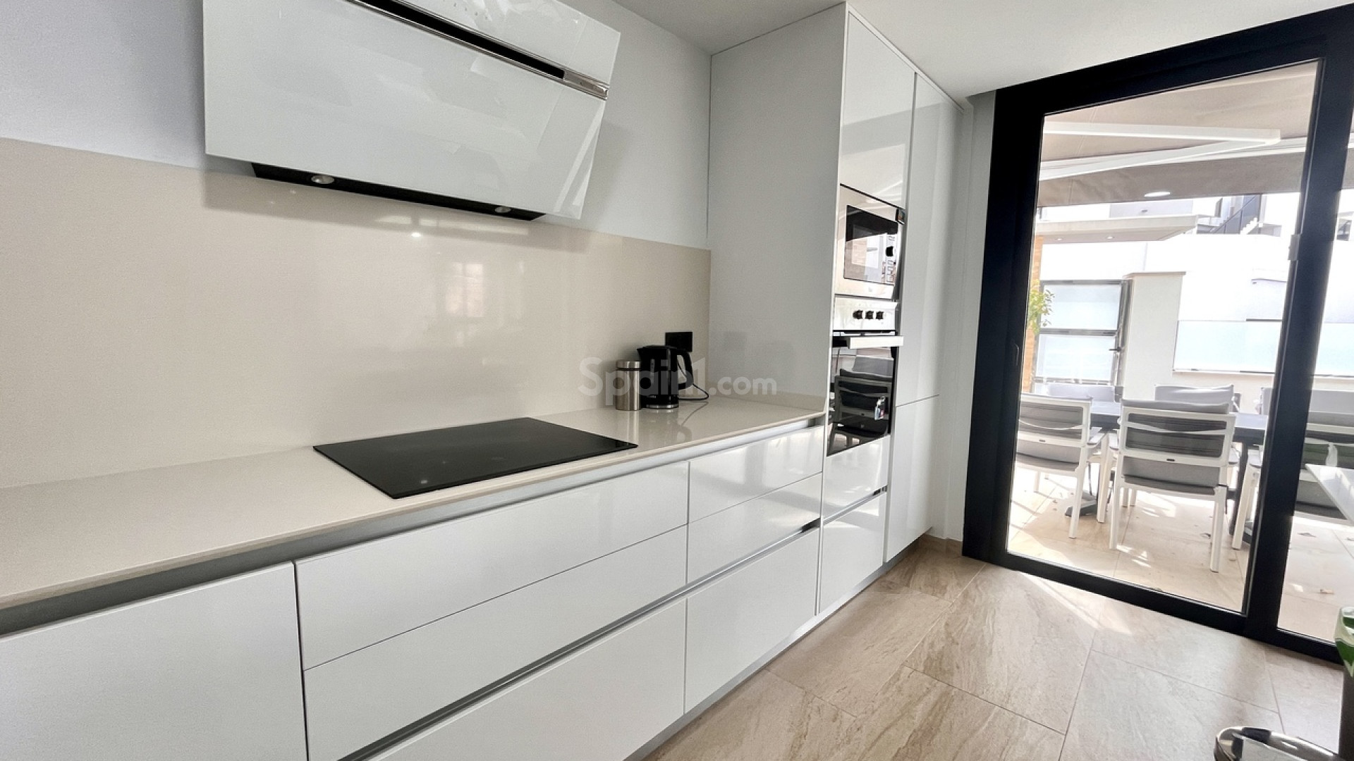 Resale - Villa -
Campoamor R-5