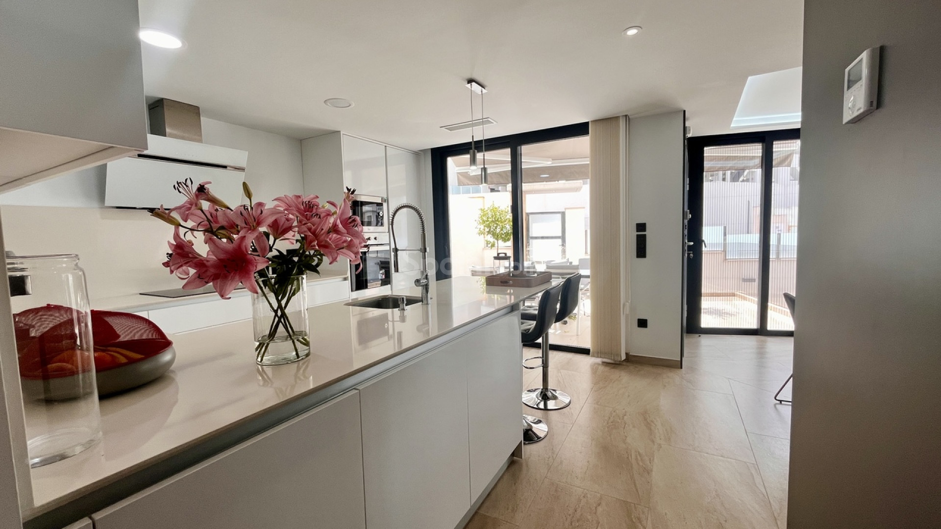 Resale - Villa -
Campoamor R-5