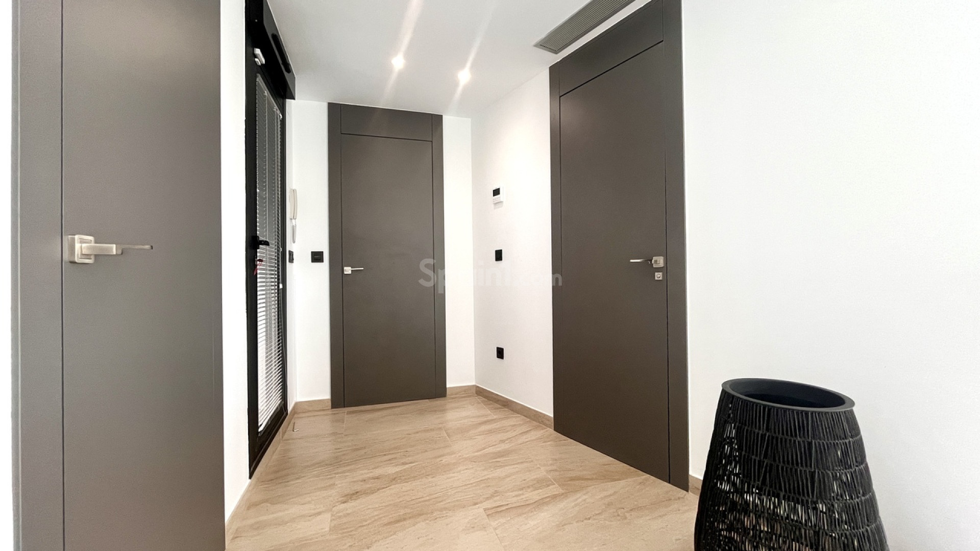 Resale - Villa -
Campoamor R-5