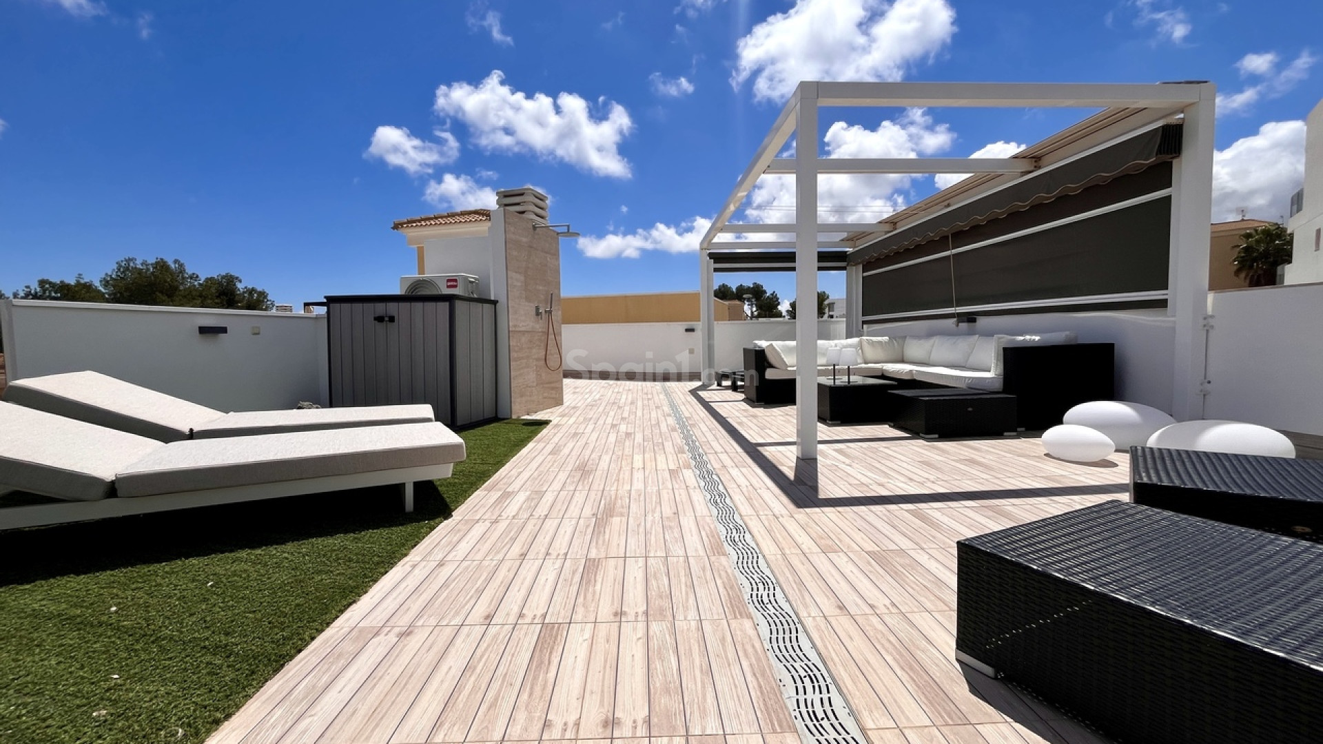 Resale - Villa -
Campoamor R-5