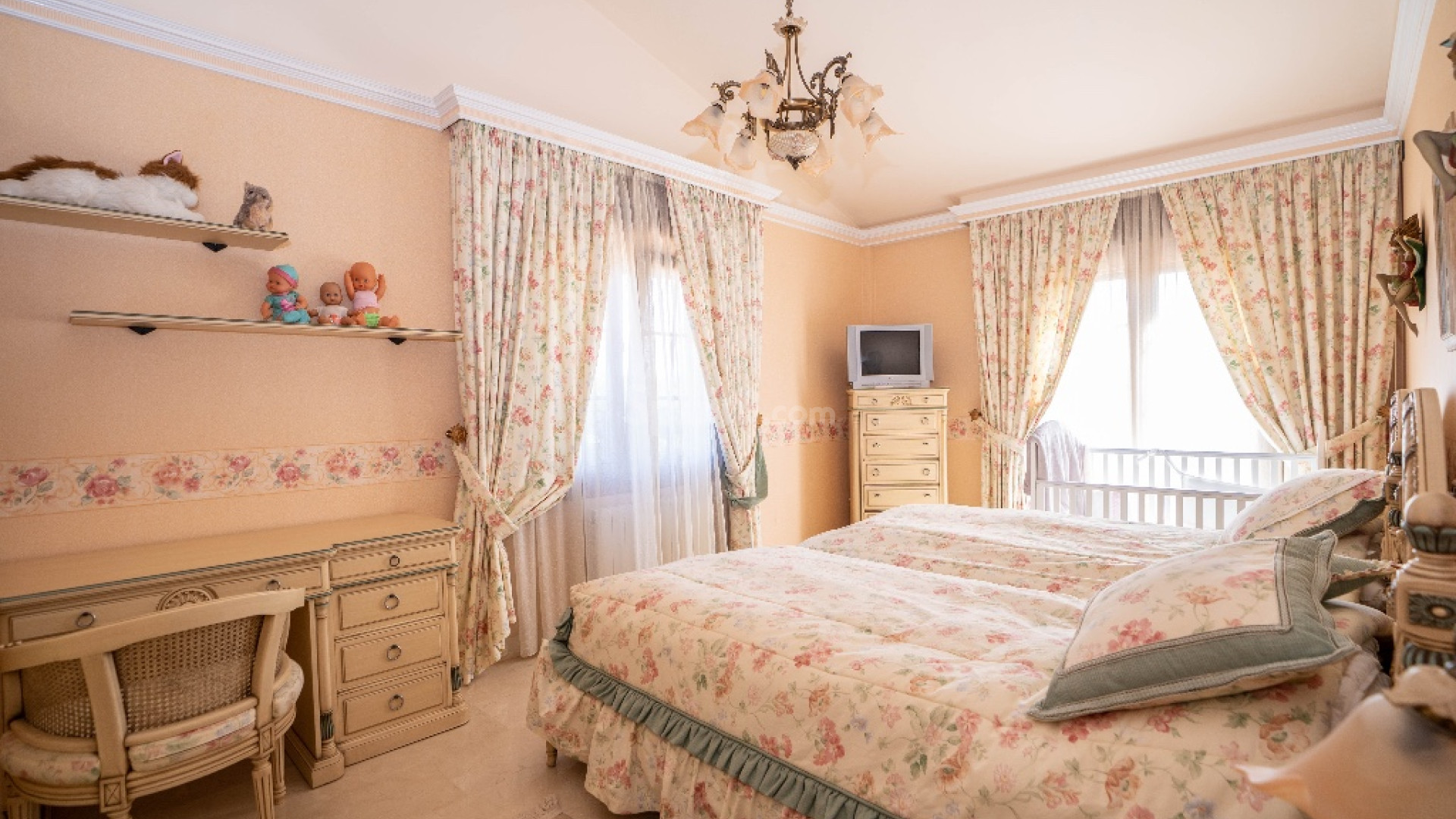 Resale - Villa -
Campoamor