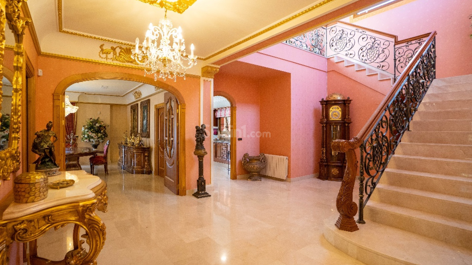 Resale - Villa -
Campoamor