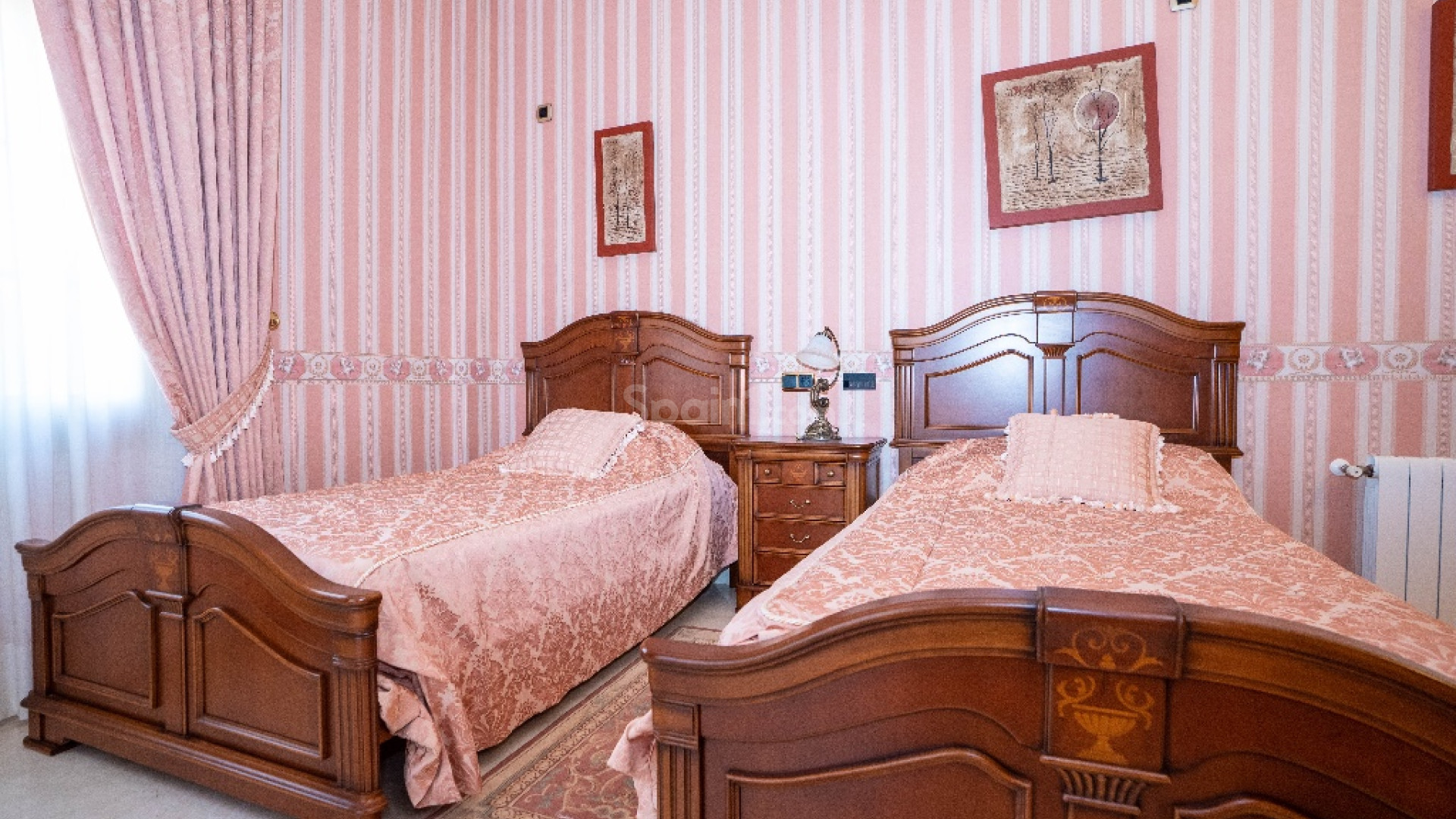 Resale - Villa -
Campoamor