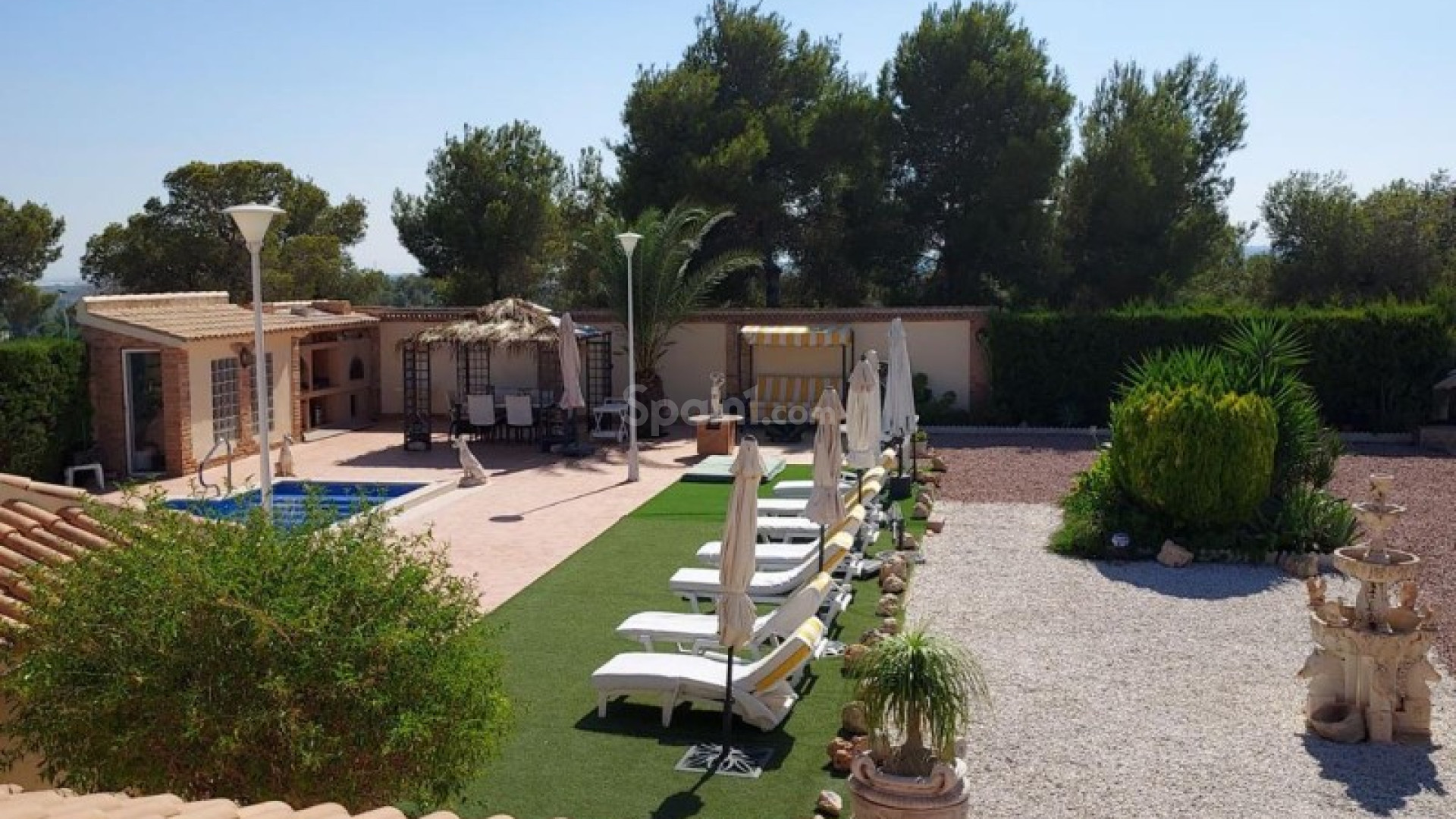 Resale - Villa -
Campoamor