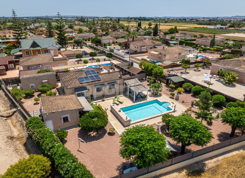 Resale - Villa -
CATRAL - Catral
