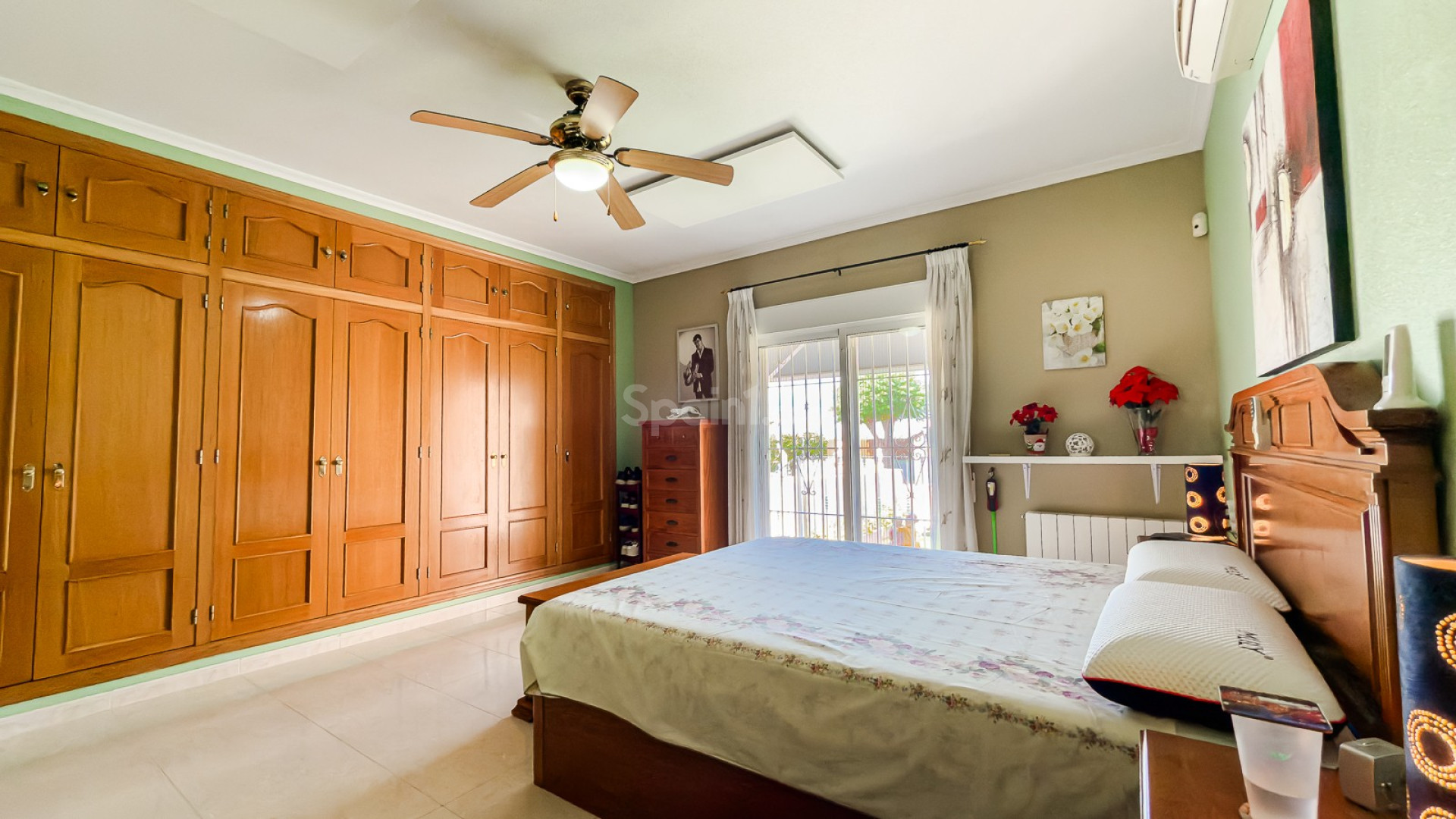 Resale - Villa -
CATRAL - Catral
