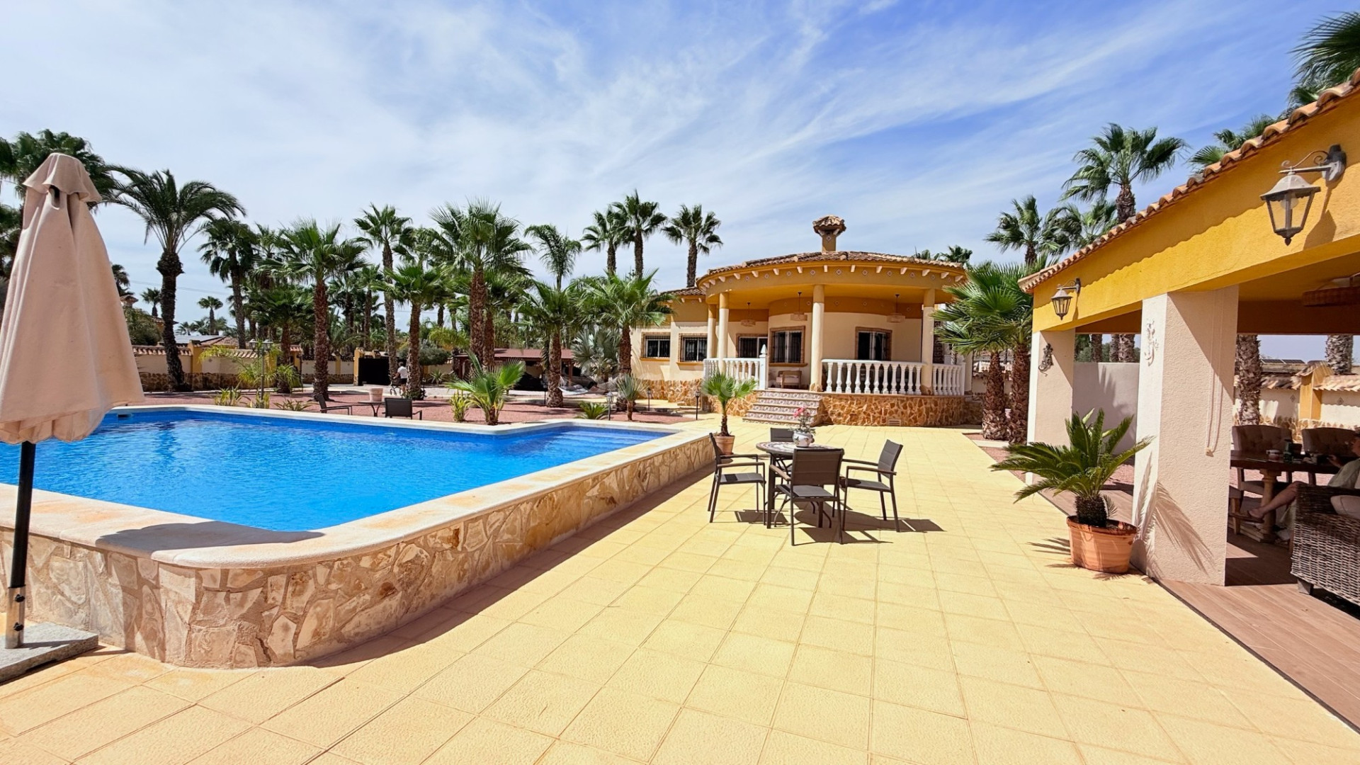 Resale - Villa -
CATRAL - Catral
