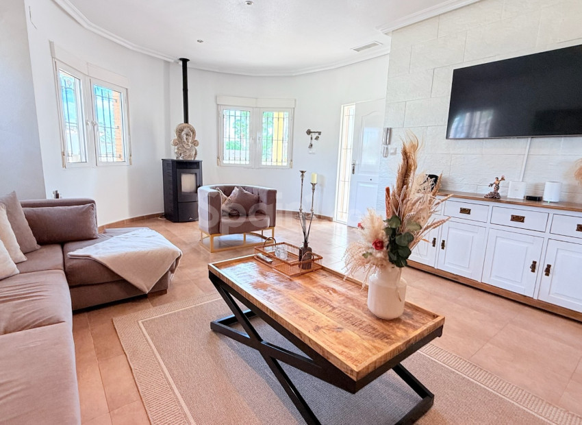 Resale - Villa -
CATRAL - Catral