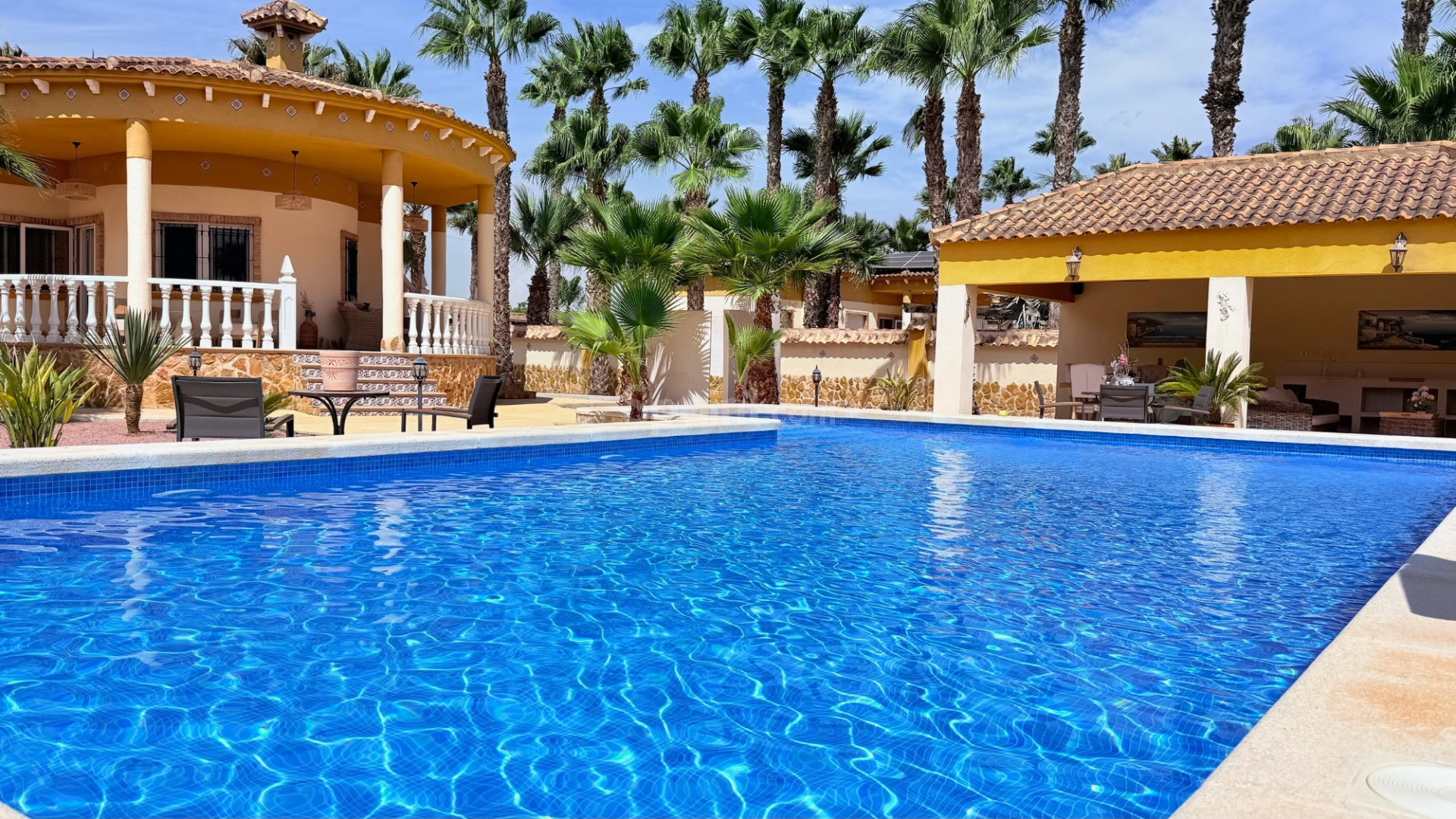 Resale - Villa -
CATRAL - Catral