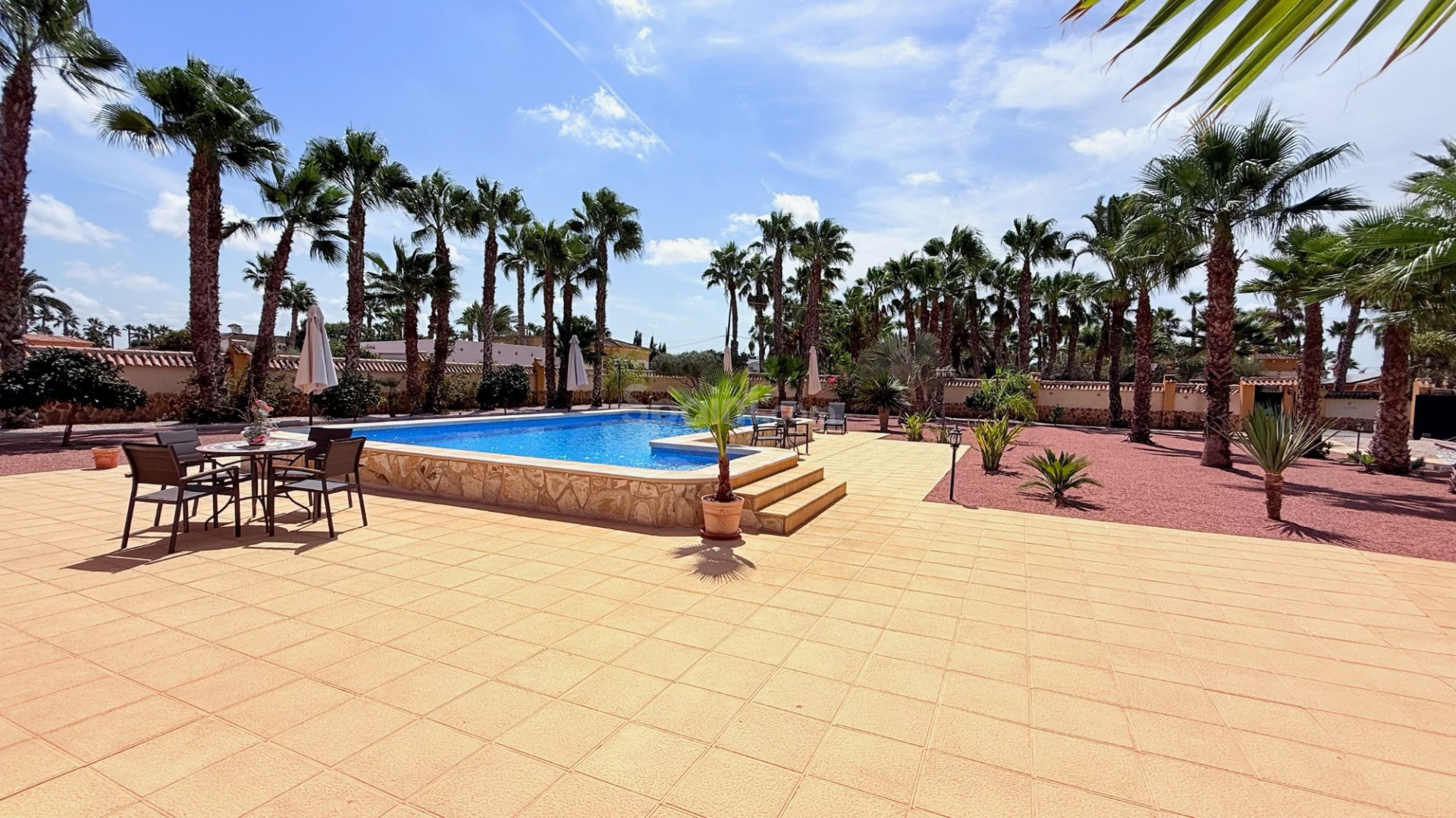 Resale - Villa -
CATRAL - Catral