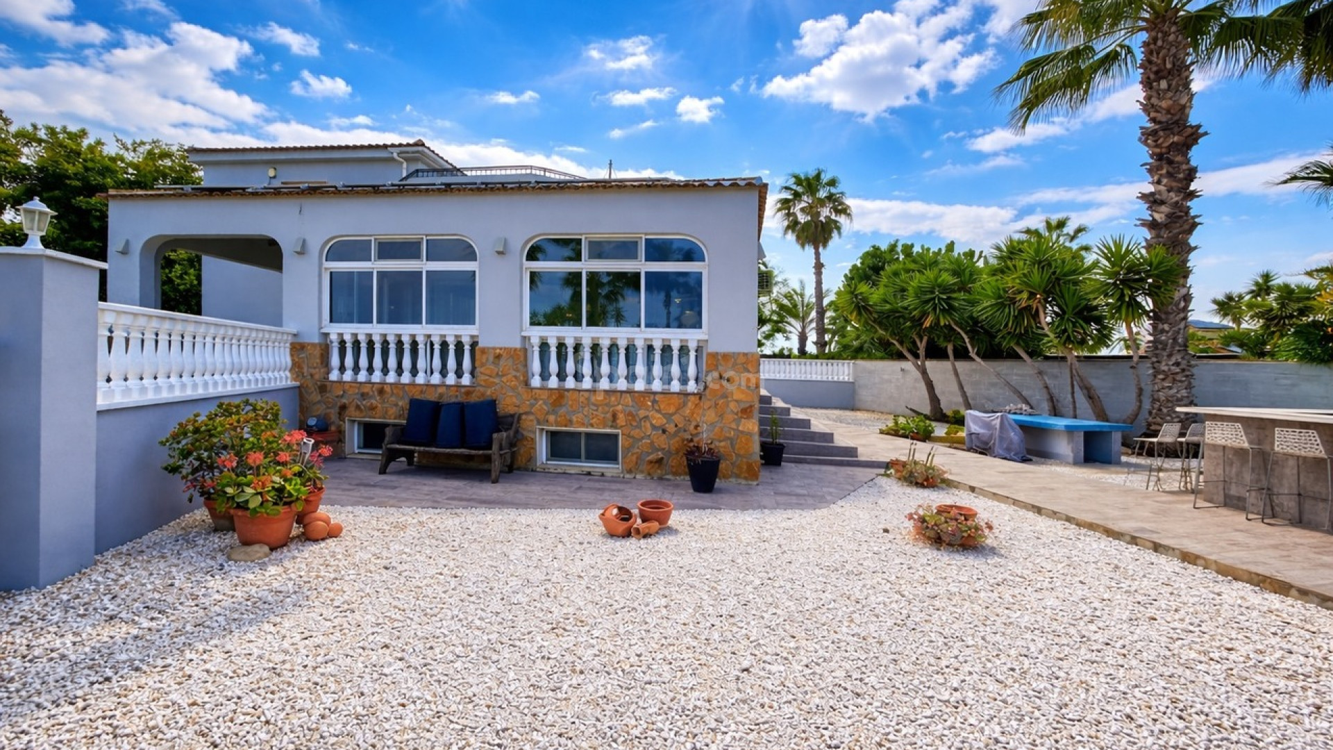 Resale - Villa -
Catral