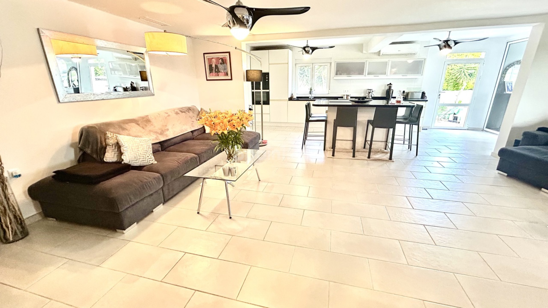 Resale - Villa -
Catral