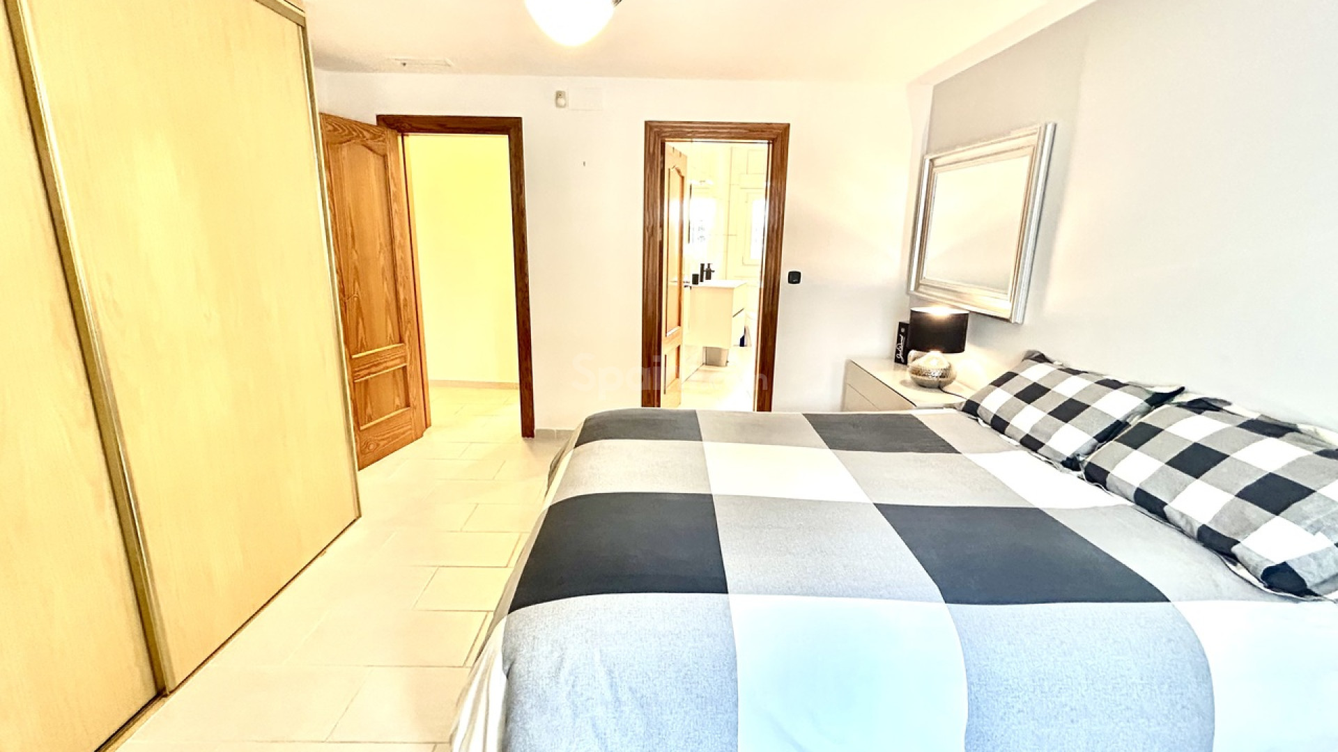 Resale - Villa -
Catral