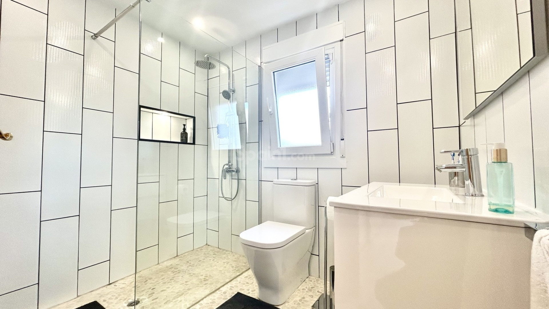 Resale - Villa -
Catral