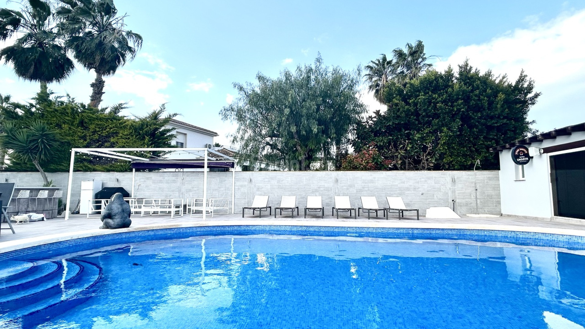 Resale - Villa -
Catral