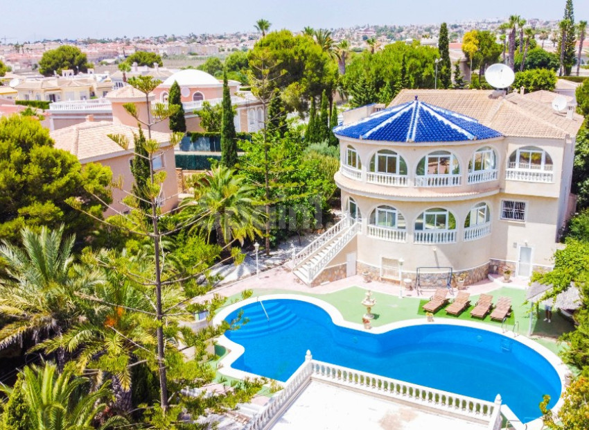 Resale - Villa -
Ciudad Quesada - Cuidad Quesada