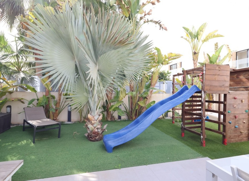 Resale - Villa -
Ciudad Quesada - Cuidad Quesada