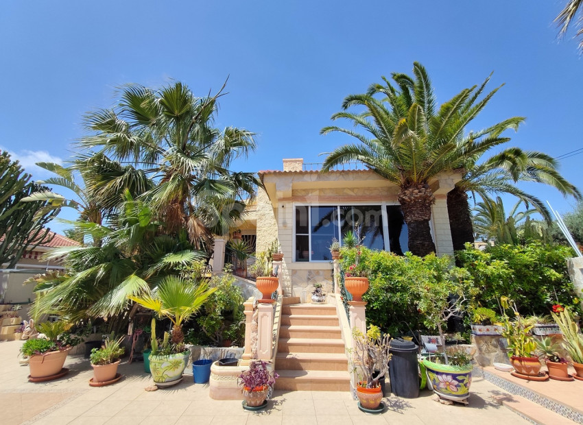 Resale - Villa -
Ciudad Quesada - Cuidad Quesada