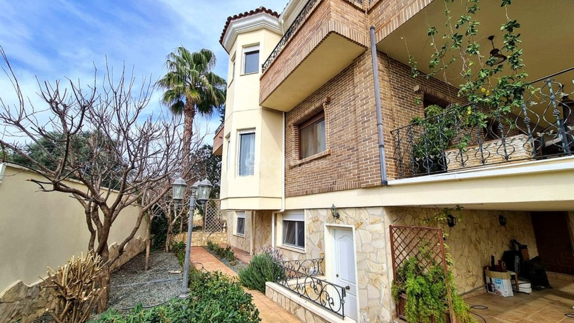 Resale - Villa -
Ciudad Quesada