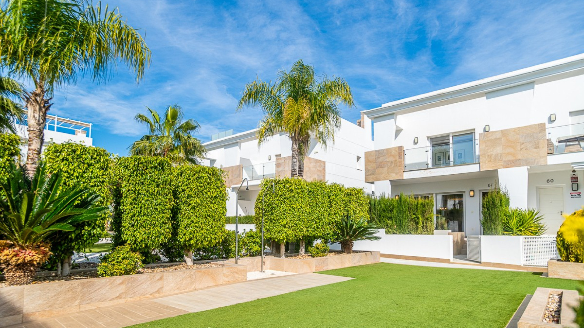 Resale - Villa -
CIUDAD QUESADA